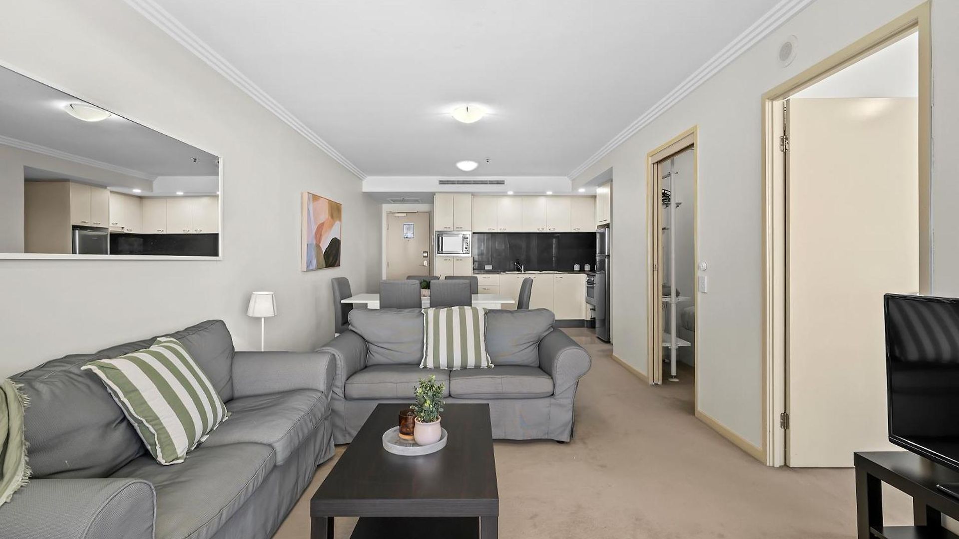 2br With Balcony, Pool, Gym And Wifi Apartment Brisbane