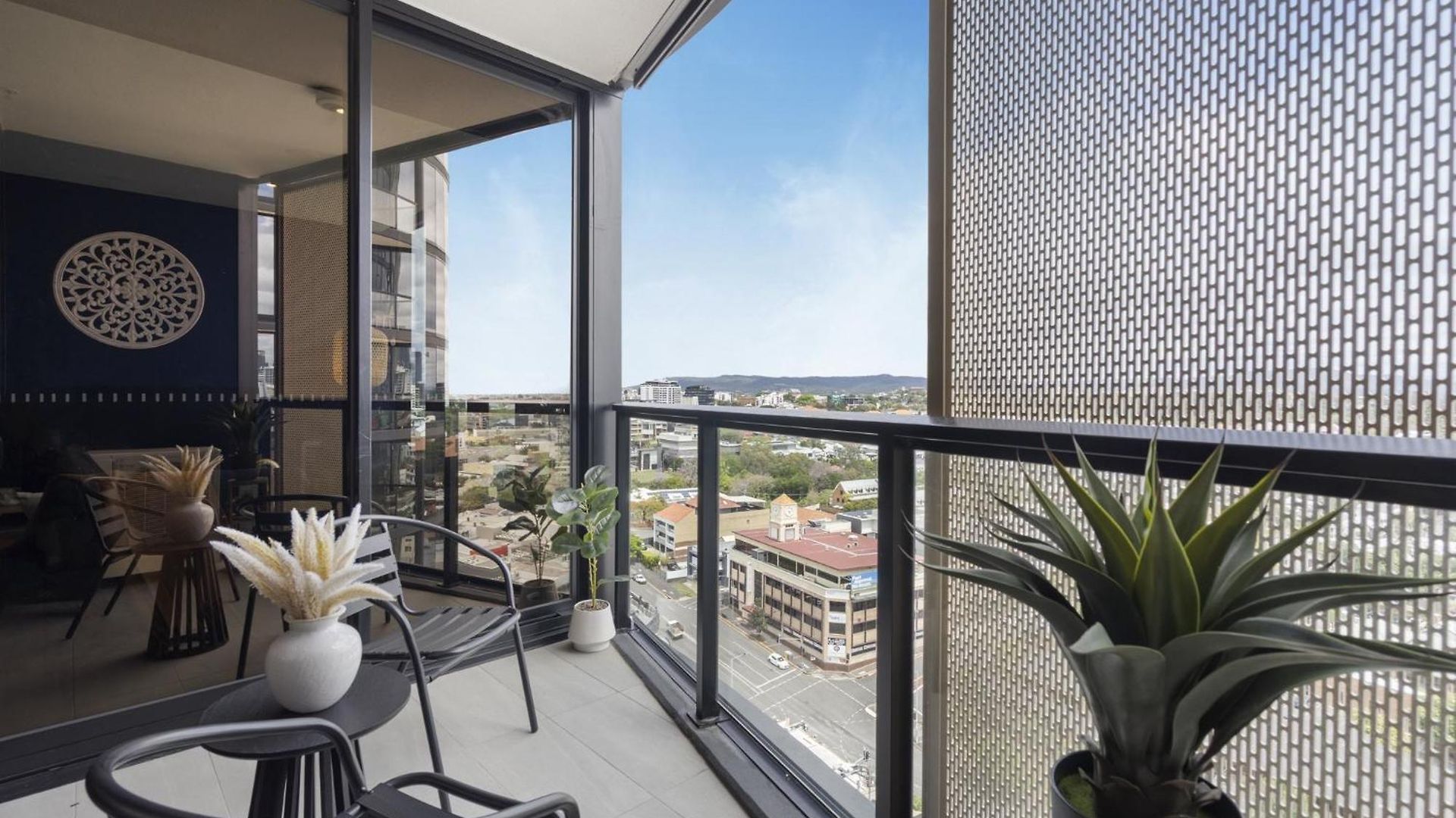 Stylish 1-bed In Fortitude Valley Brisbane