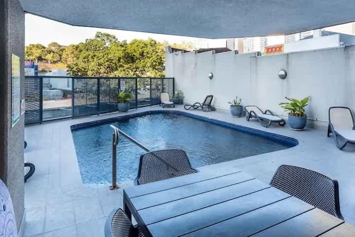 Footy Fan Base Roma St Walk To Stadium Sleeps 4