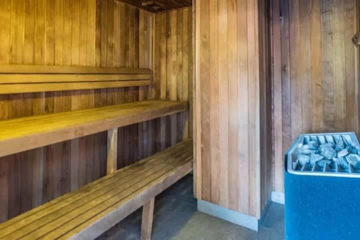 Apartment Footy Fan Base Roma St Walk To Stadium Sleeps 4