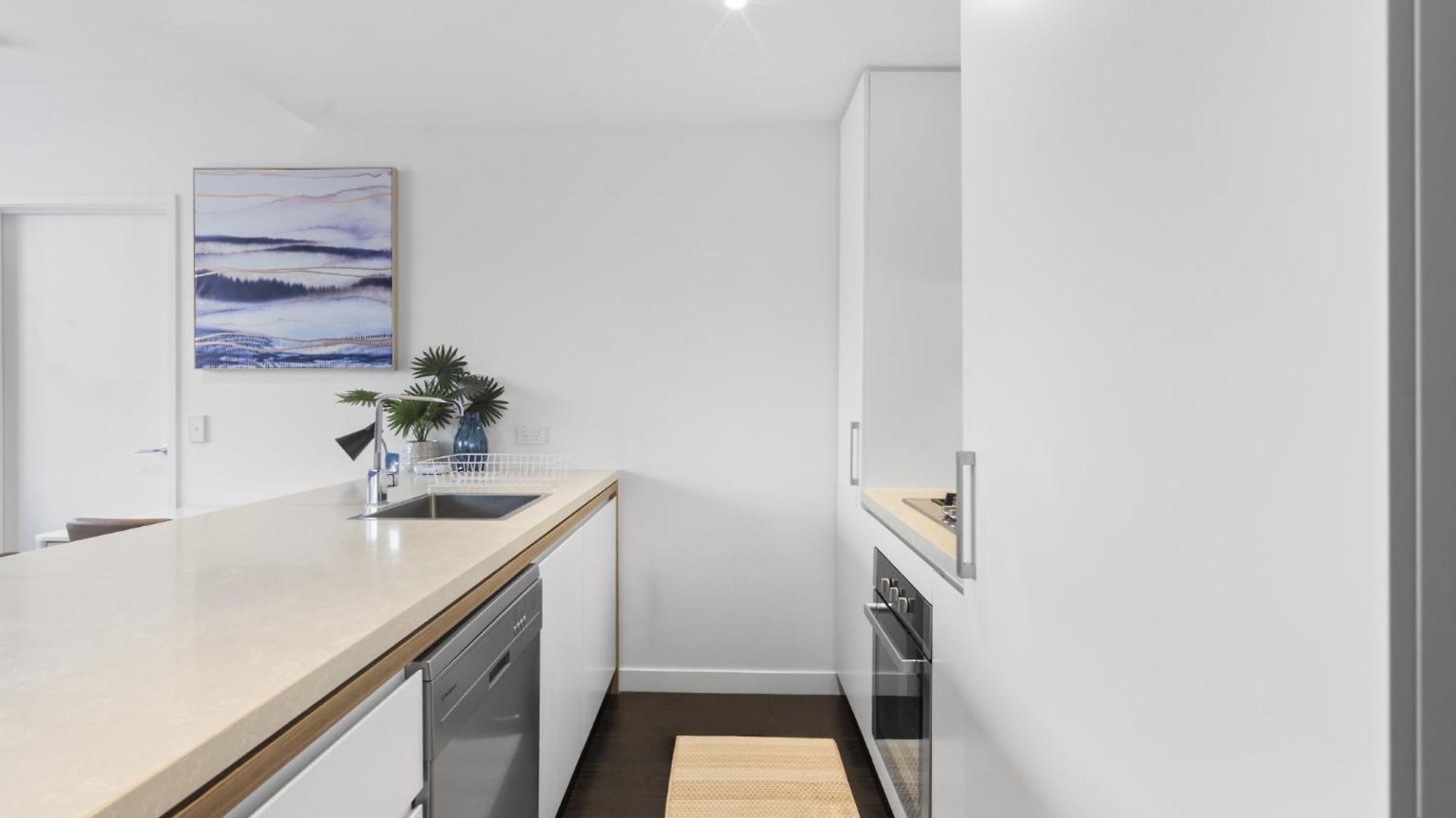 Stylish 1-bed In Fortitude Valley Apartment