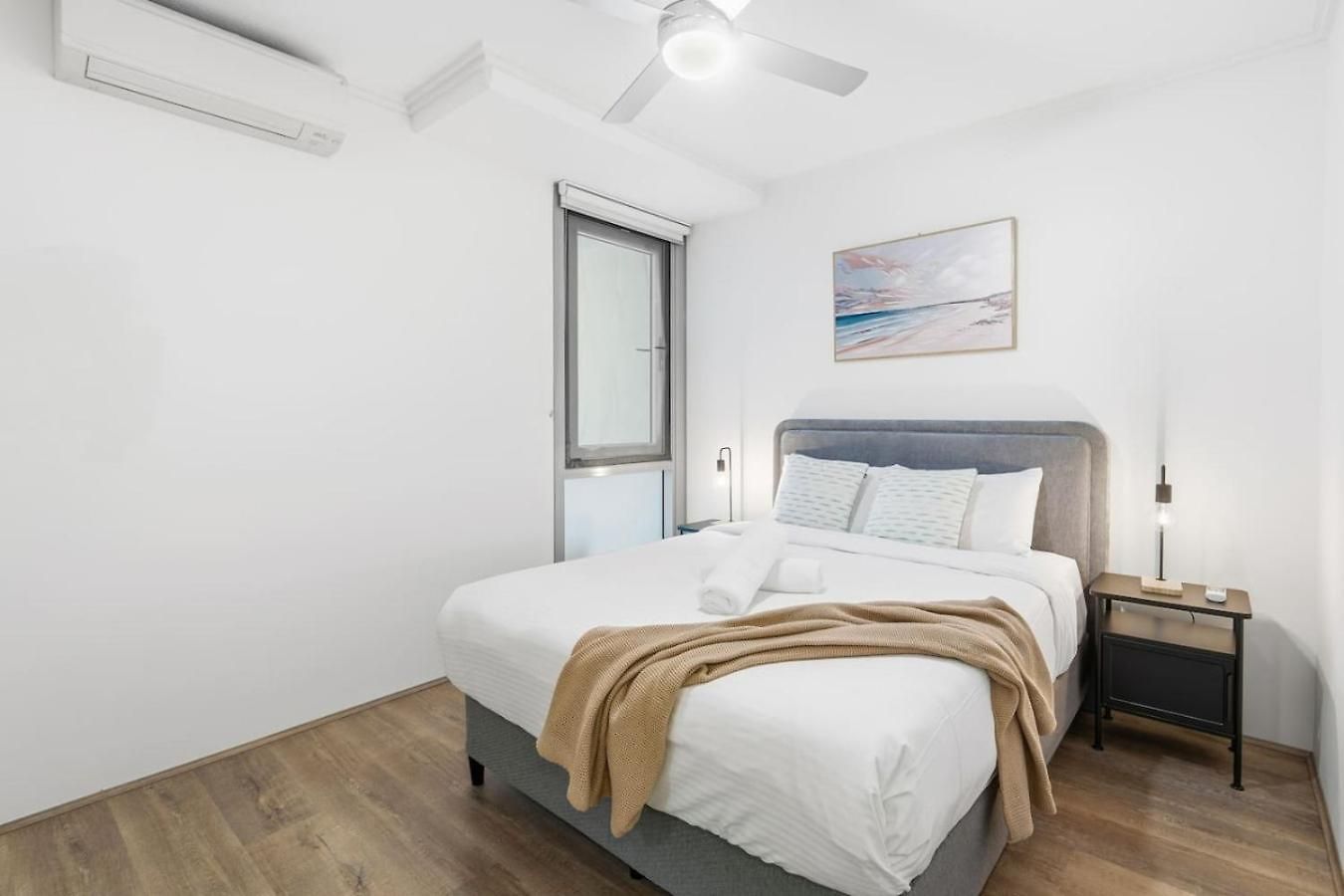 Modern Luxe Urban Comfort In Heart Apartment Brisbane