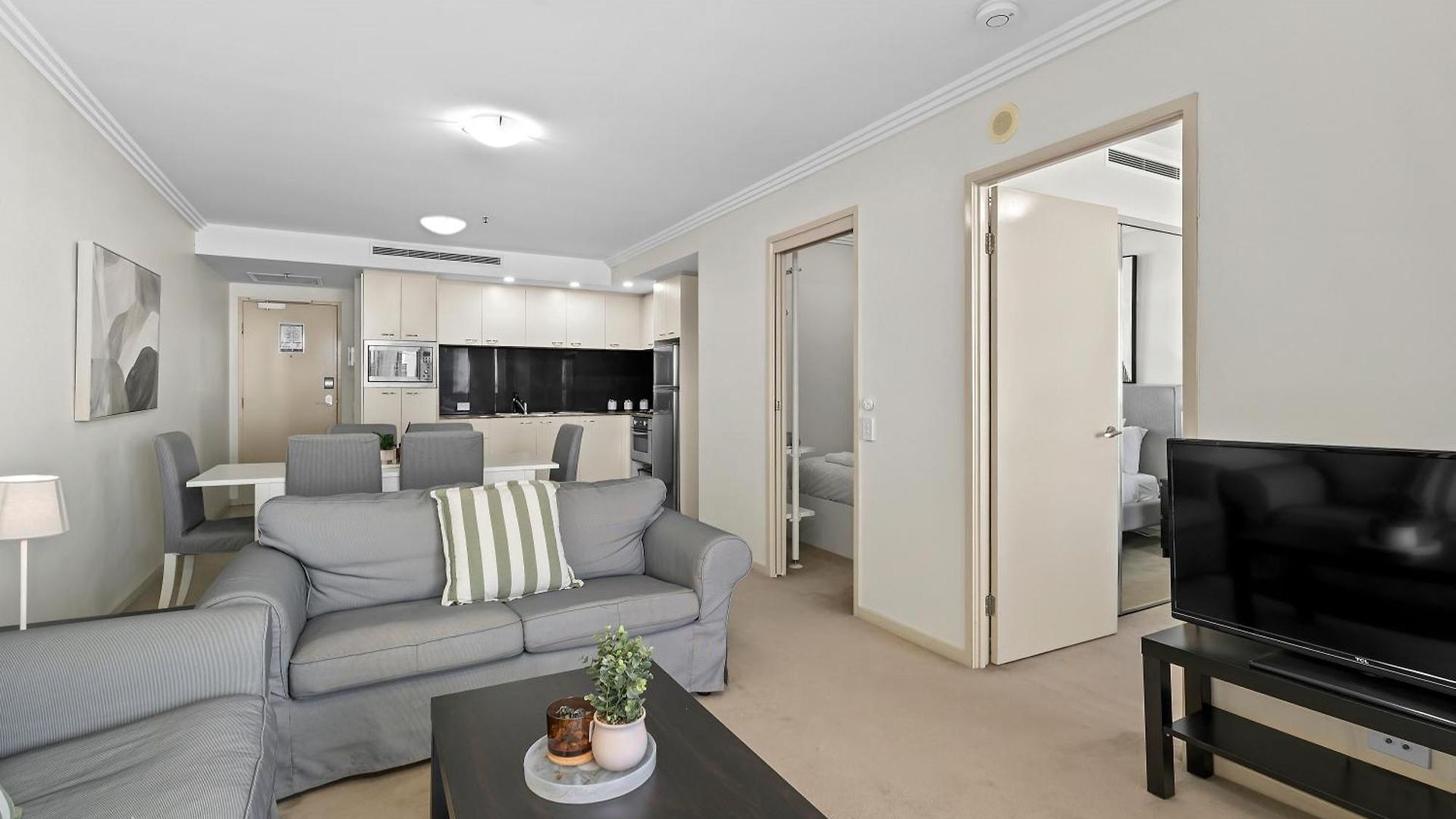 Apartment 2br With Balcony, Pool, Gym And Wifi Brisbane