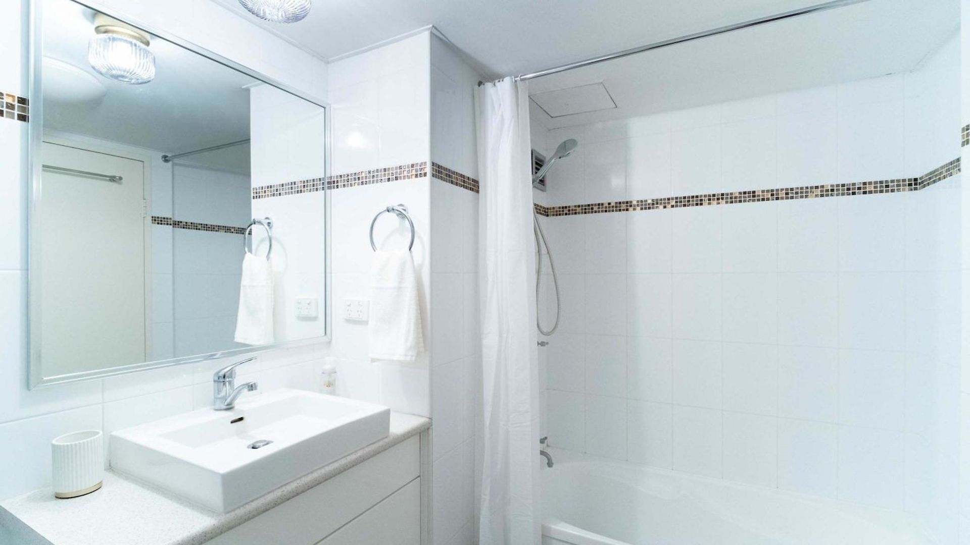 Footy Fan Base Roma St Walk To Stadium Sleeps 4 * Brisbane