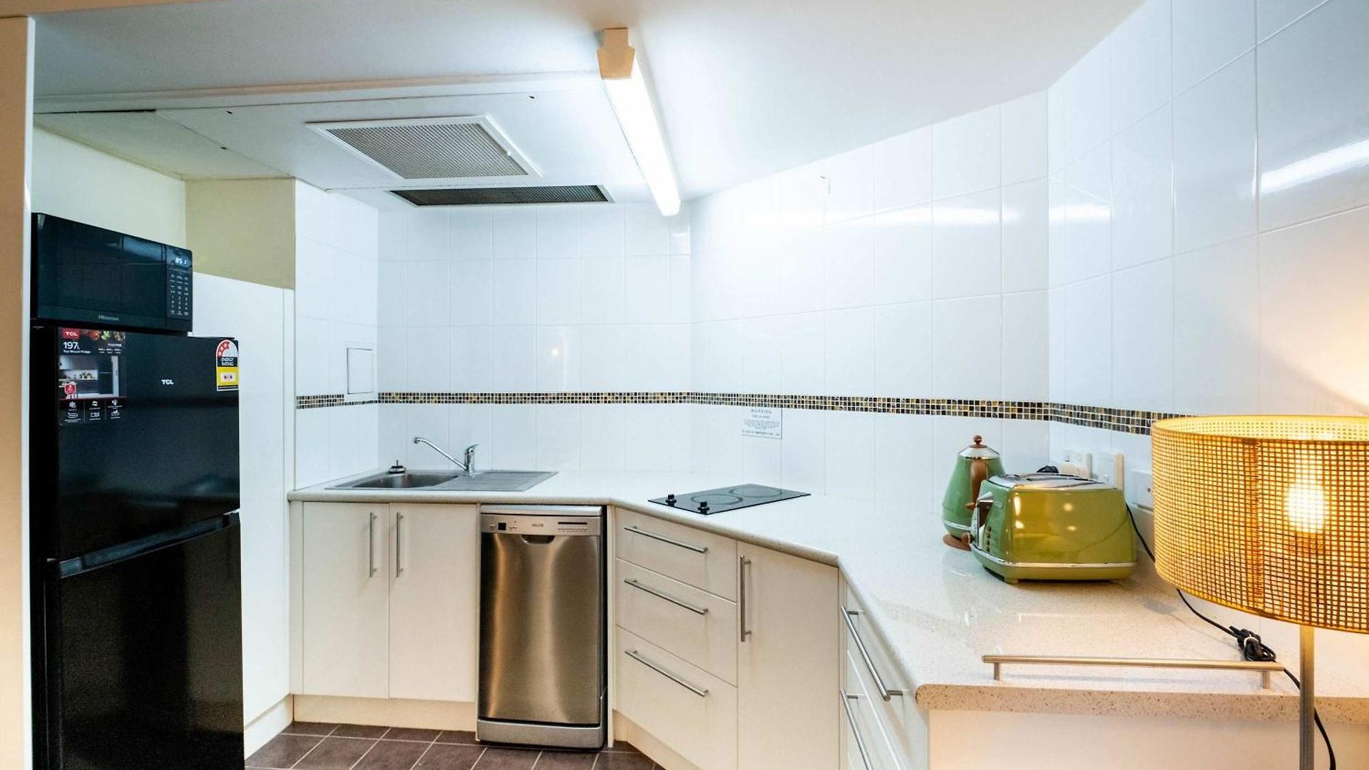 Footy Fan Base Roma St Walk To Stadium Sleeps 4 *