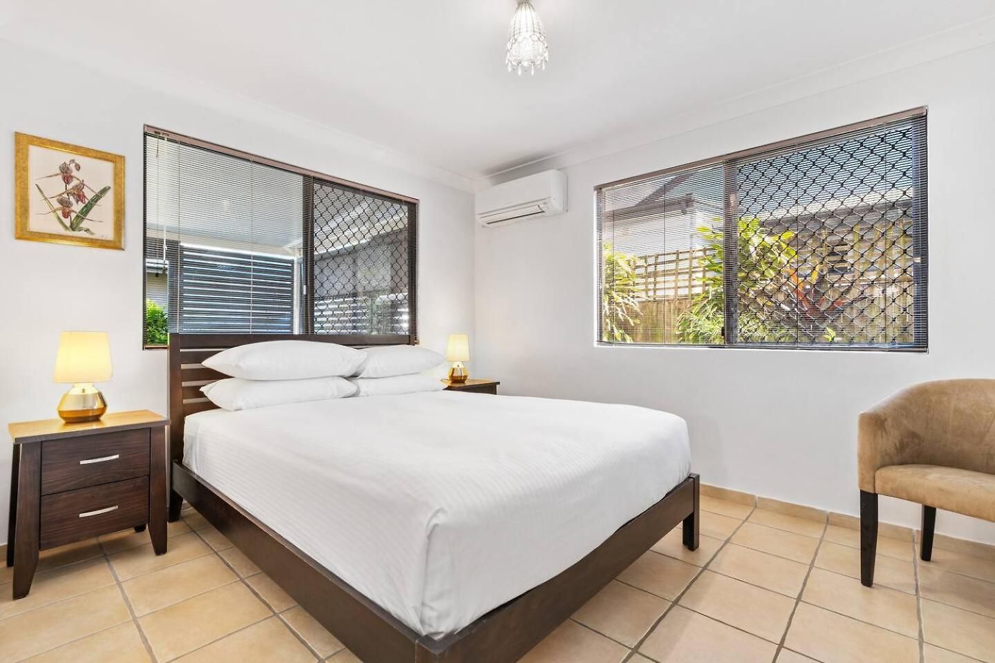 Modern 1-bed Retreat With Patio & Shed Access Brisbane