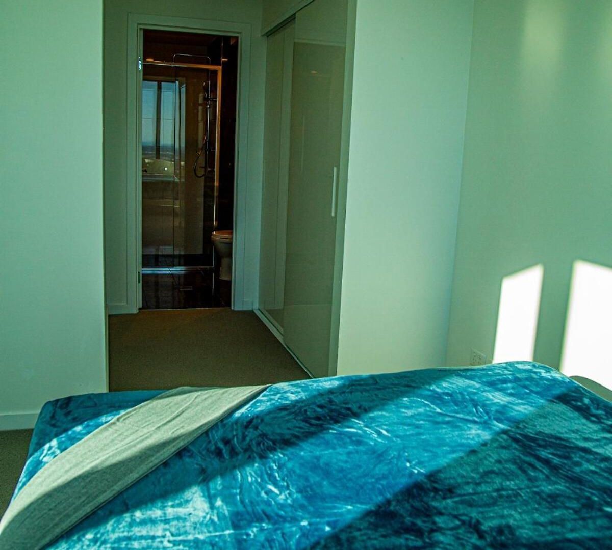 Four Bedroom In Cbd Apartment
