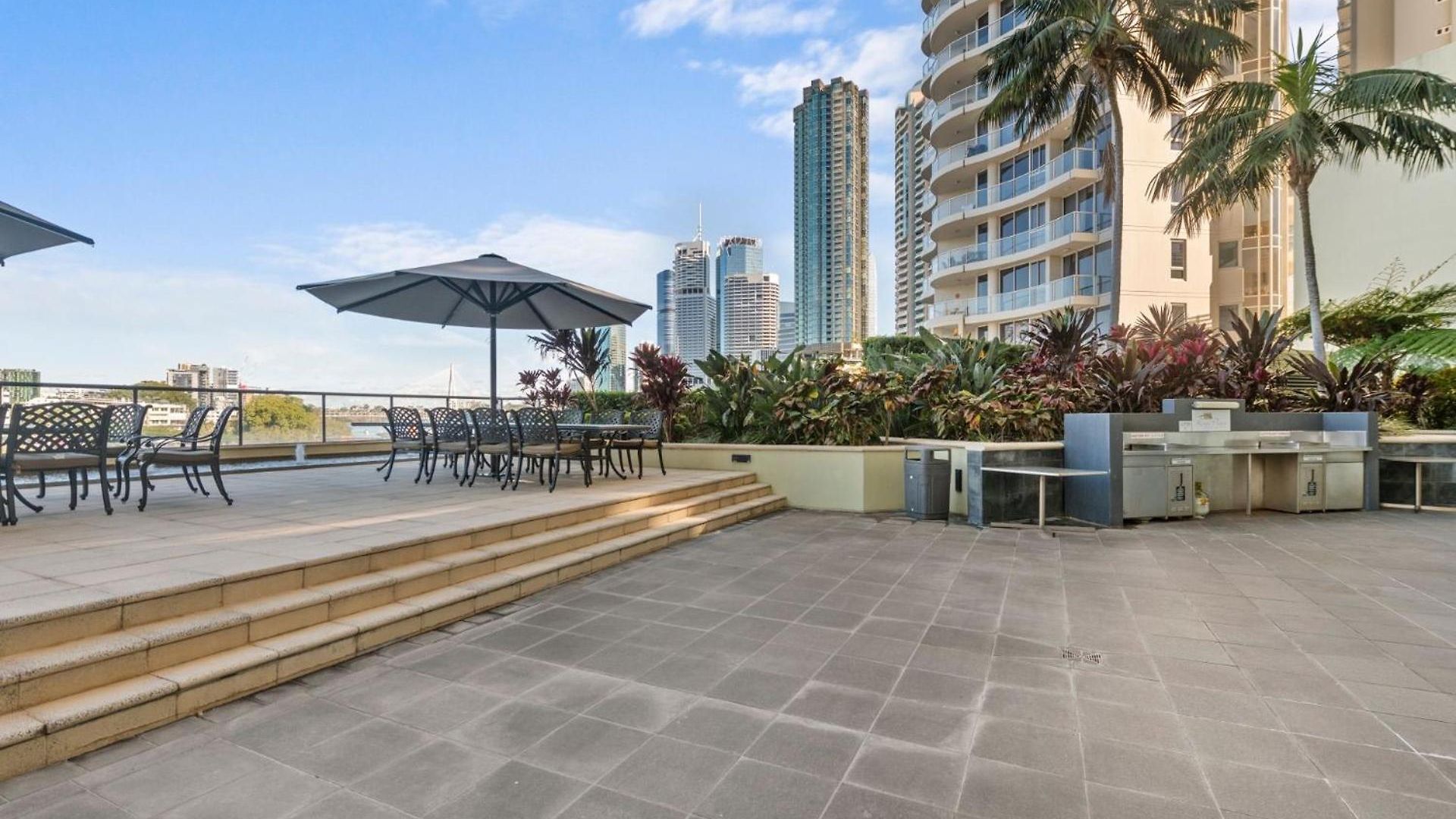 River Place Apartment