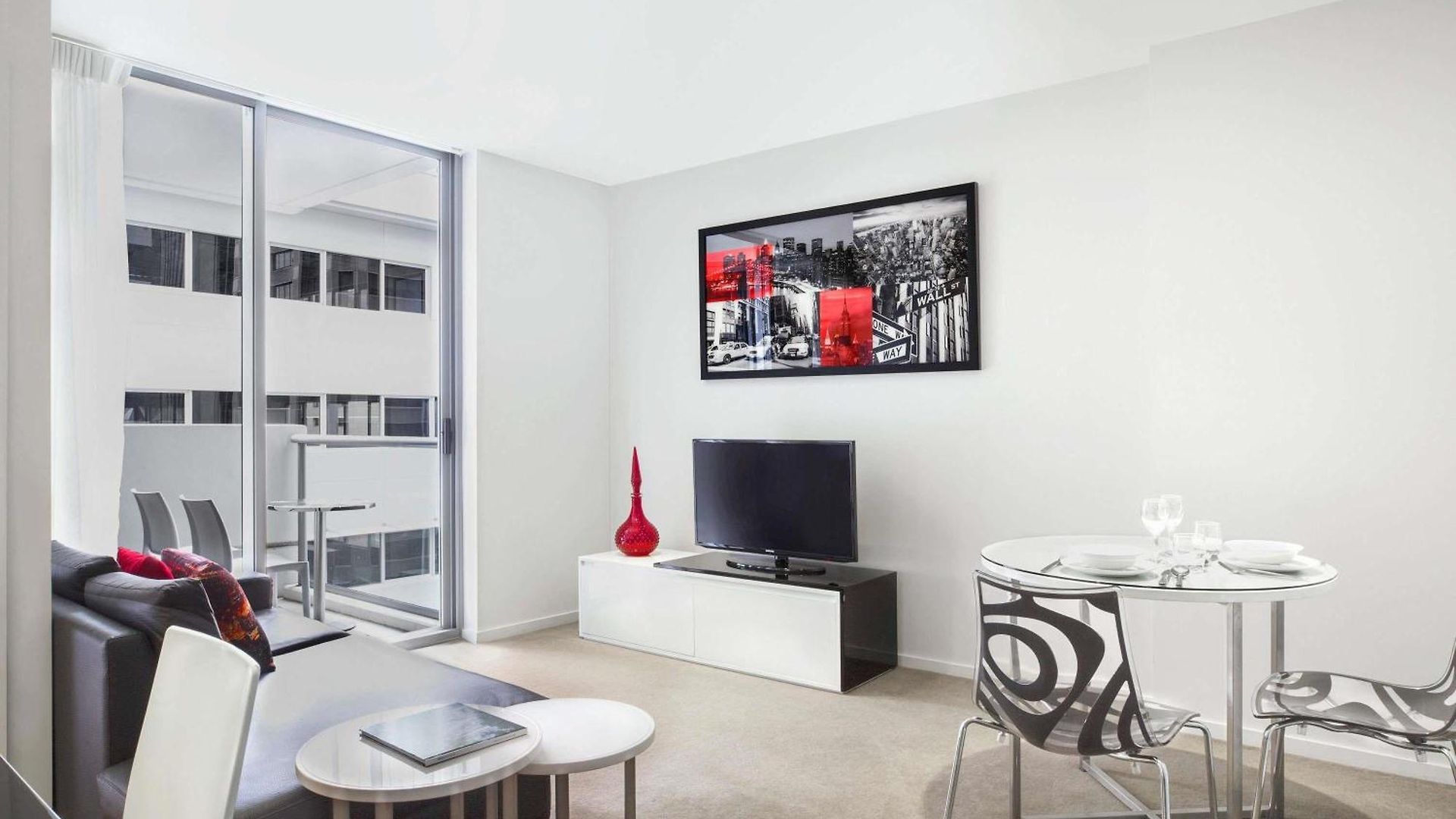 Mantra Midtown Aparthotel