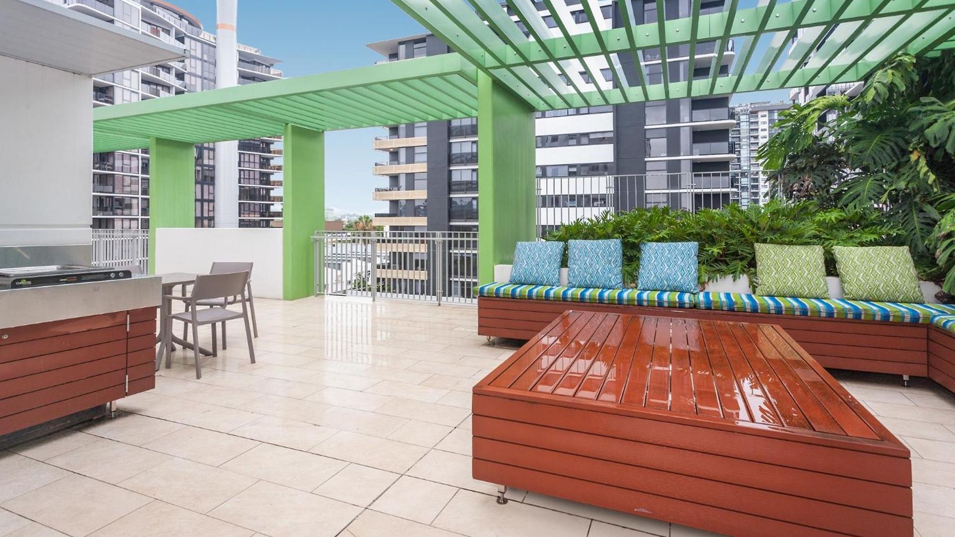 Apartment Beautiful Unit With Gym And Pool Near Museums *