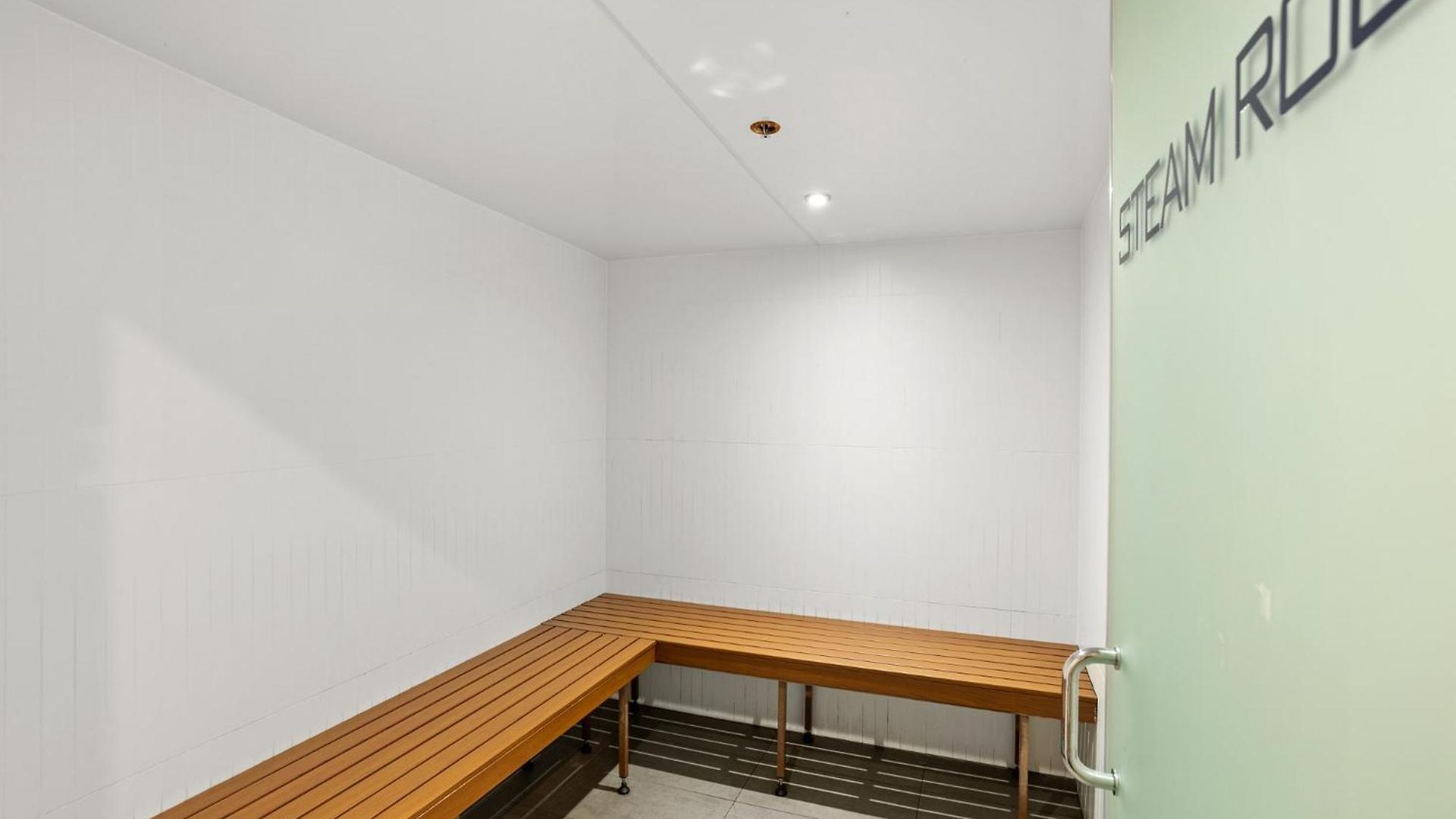 Apartment Executive 2-bed With Stadium View, Great Amenities *