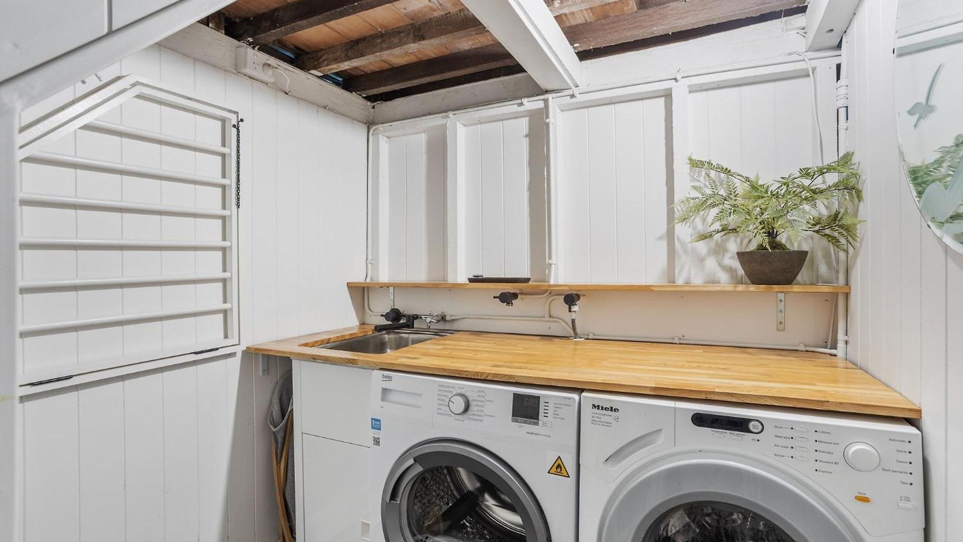 Tranquil 2-bed Family With Deck Among Trees * Brisbane