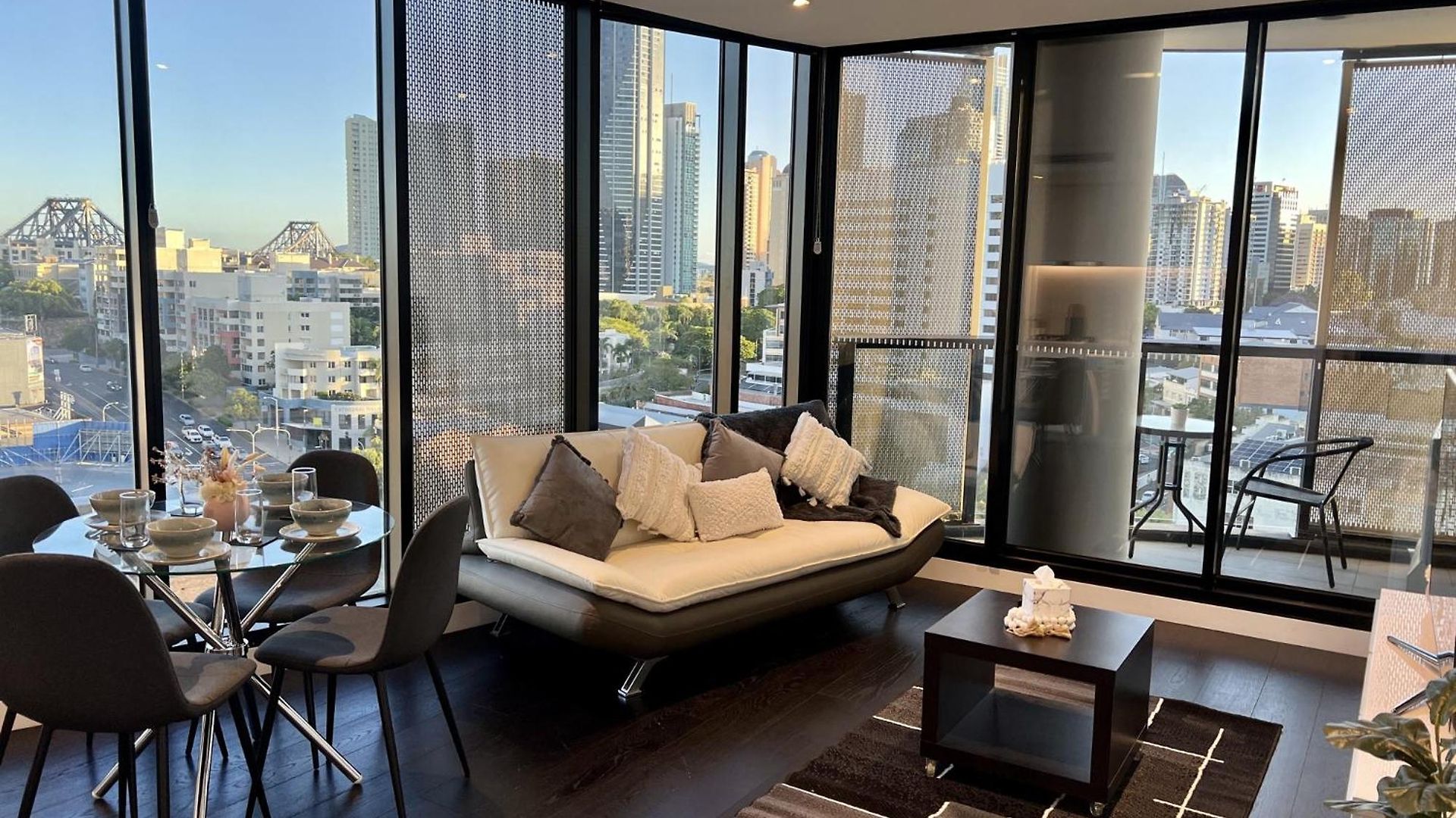 Stylish 1-bed With Pool, Gym & Free Parking * Brisbane