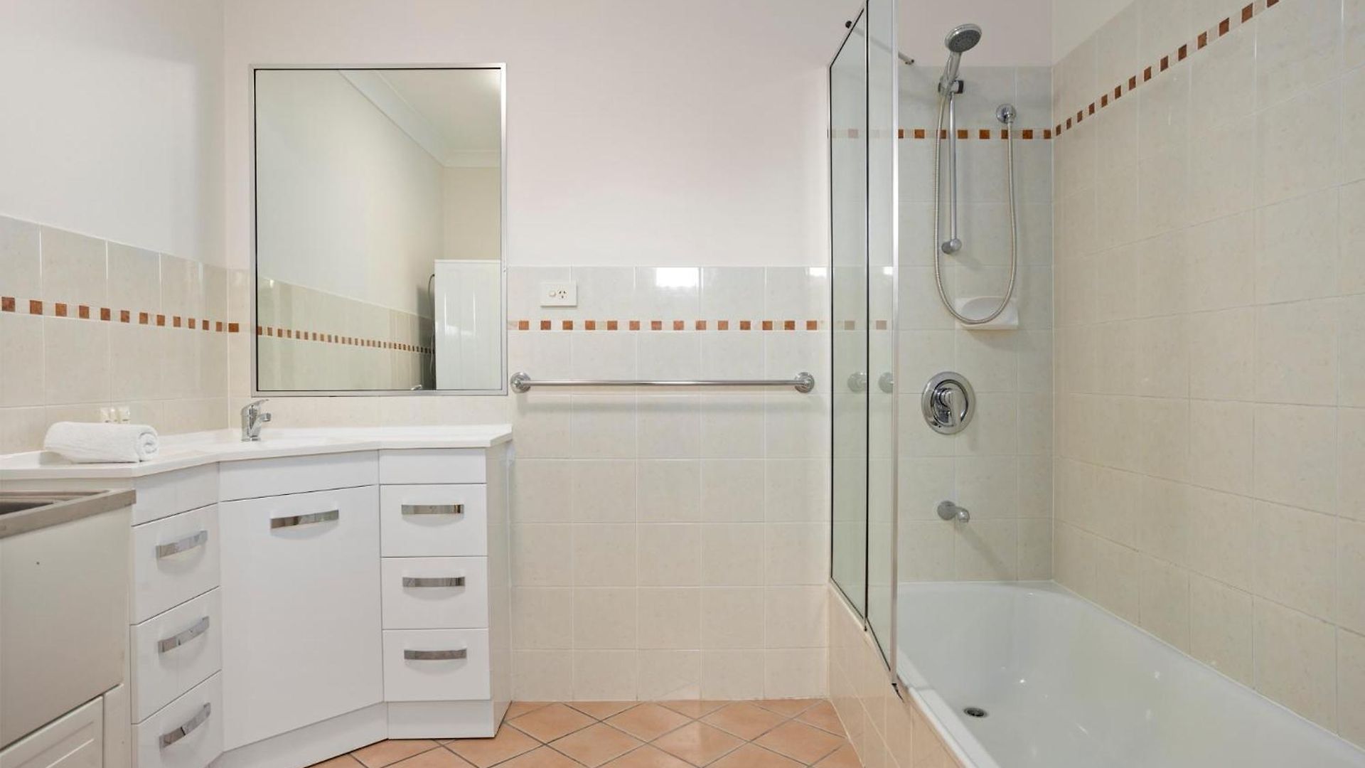 Comfy 2-bedroom Family With Free Parking