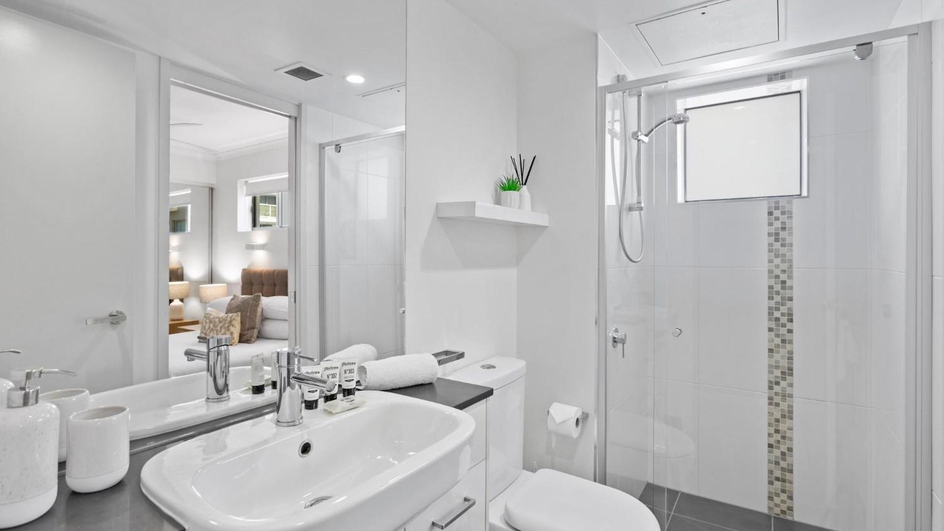 Chic 2-bed & 5 Minutes Walk To Qpac Brisbane
