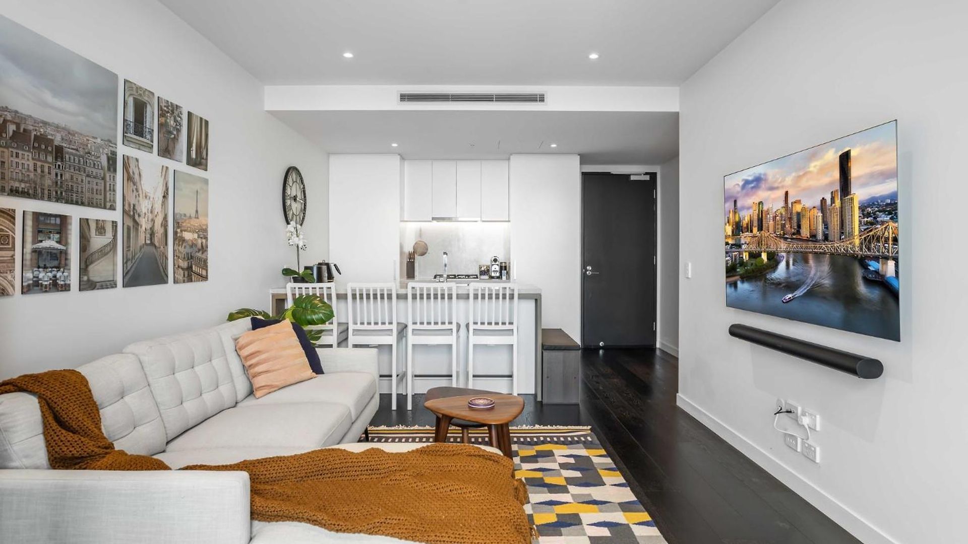 Chic 1-bed With Parking, Infinity Pool And Gym Apartment *