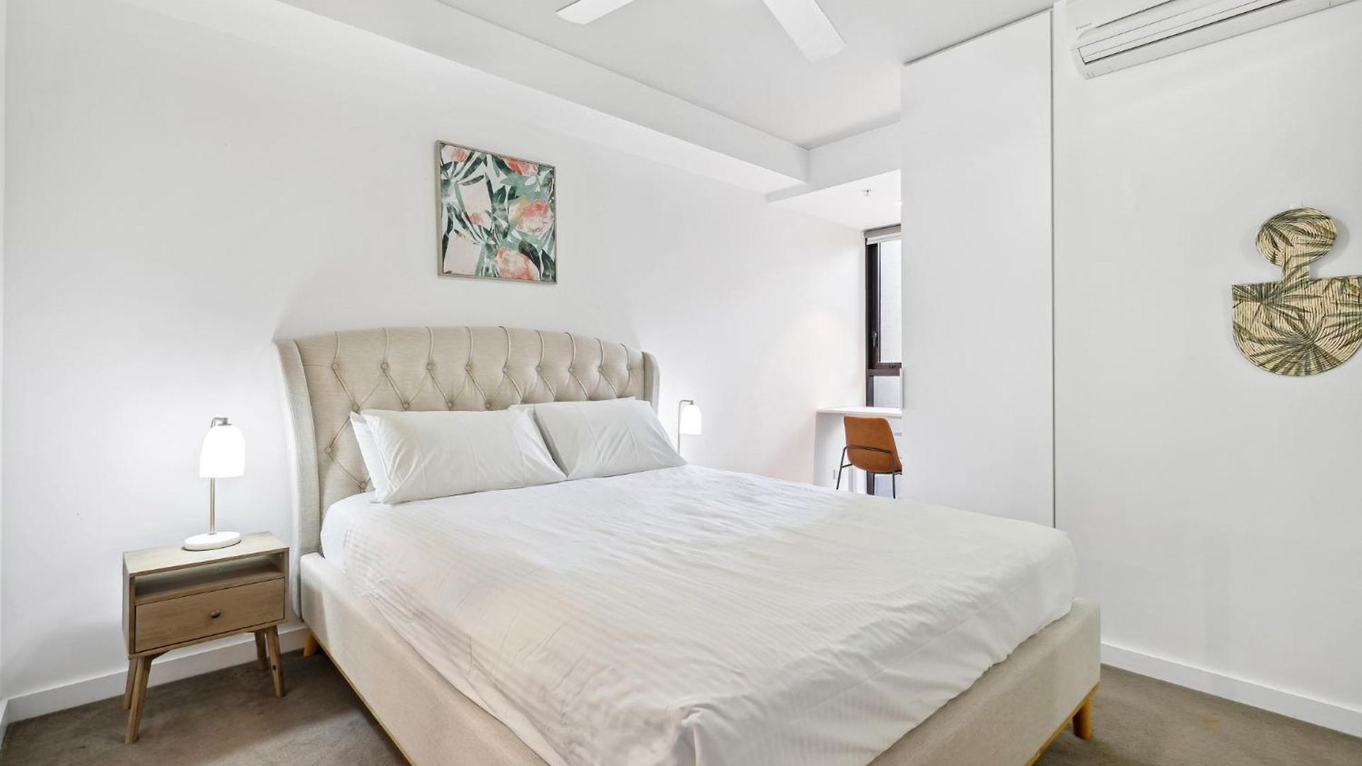 Apartment Cosy 2-bed With Pool Bbq Area And Secure Parking