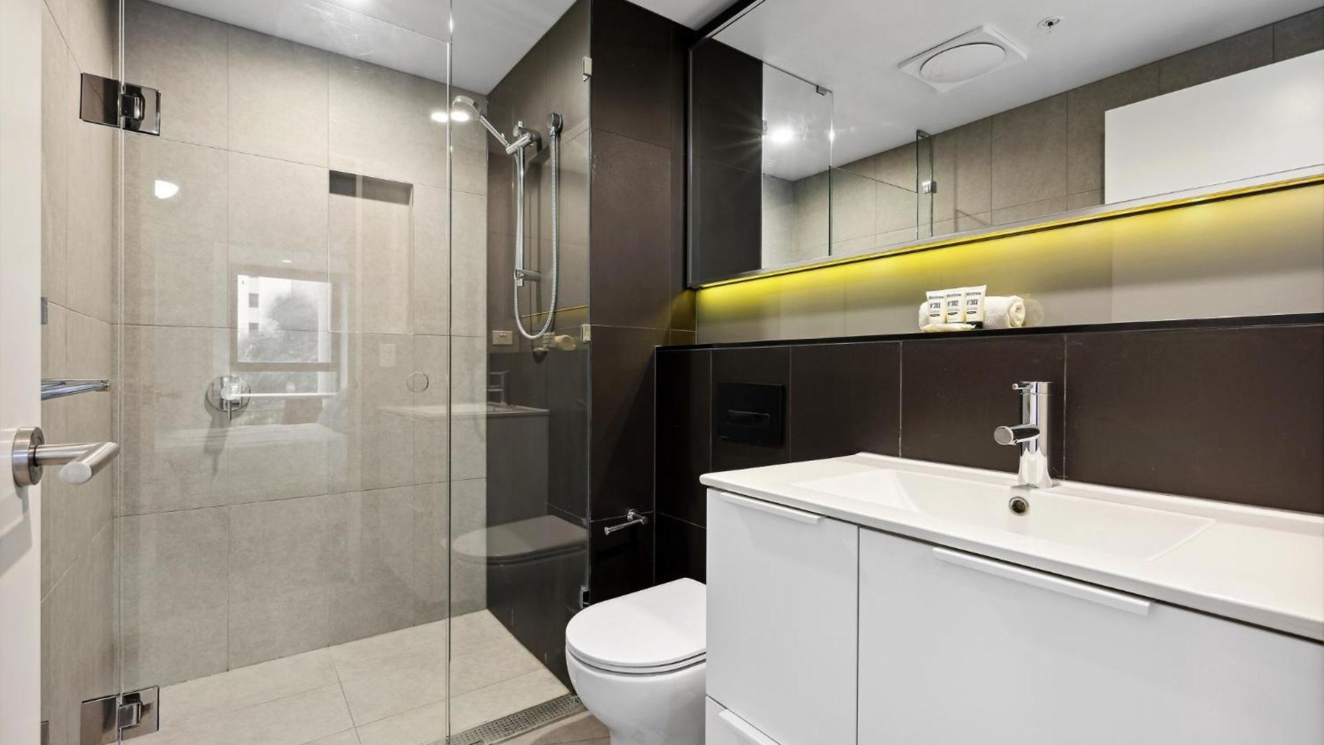Cosy 2-bed With Pool Bbq Area And Secure Parking * Brisbane