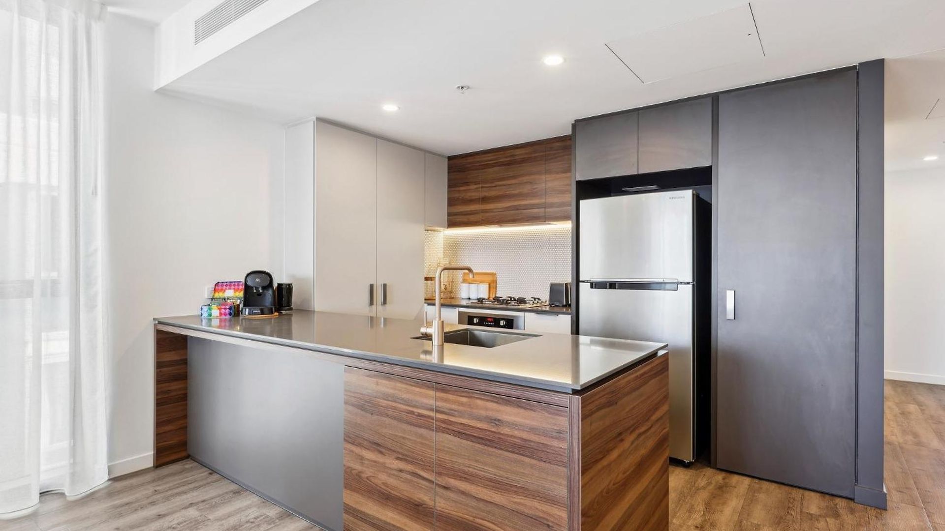 Apartment Chic 2-Bed With Rooftop Pool Overlooking The City Brisbane