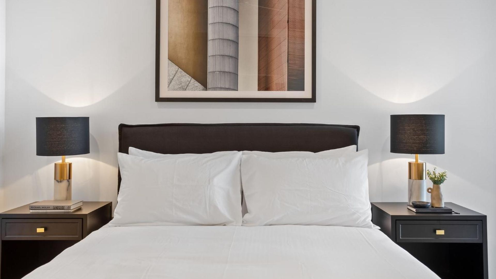 Apartment Riverside 2-bed By Brisbane's Landmarks With Pool *