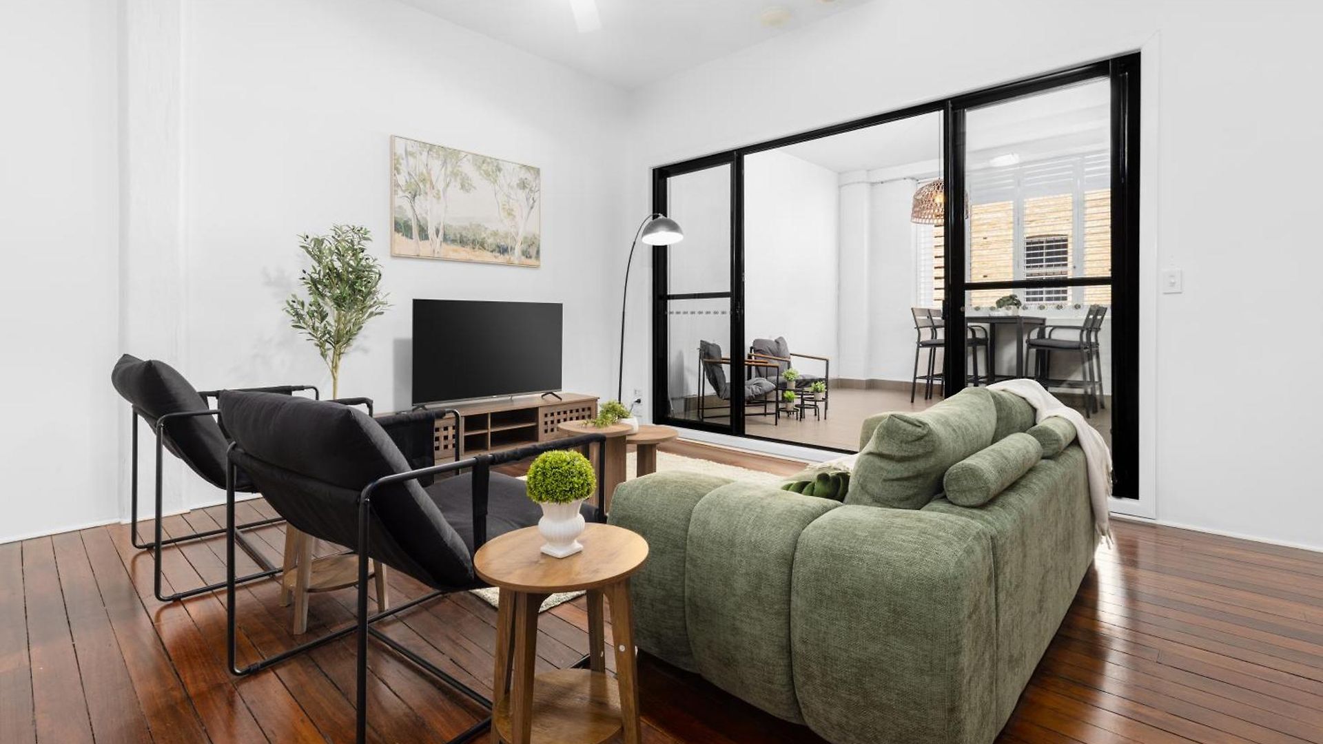 Apartment Spacious 3br Heritage With Pool, Parking