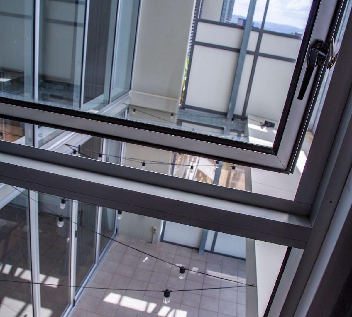 Luxury Penthouse In Cbd 4 Bed - 4 Bath Apartment