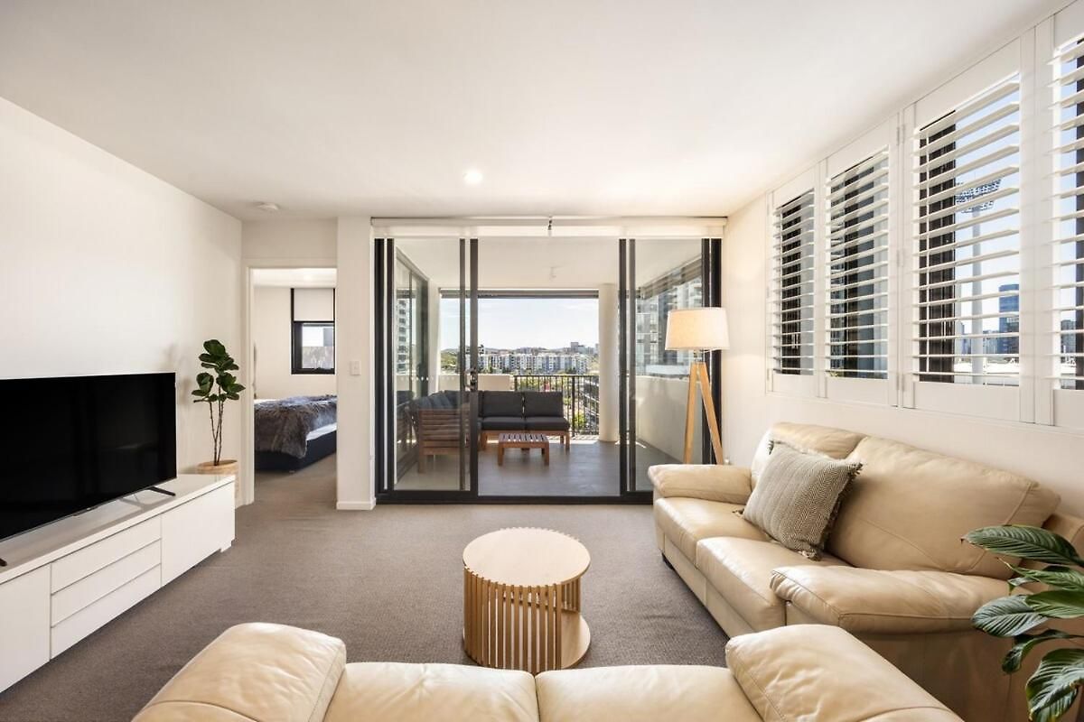 Lux1br Near Stadium, Parking & Balcony Brisbane