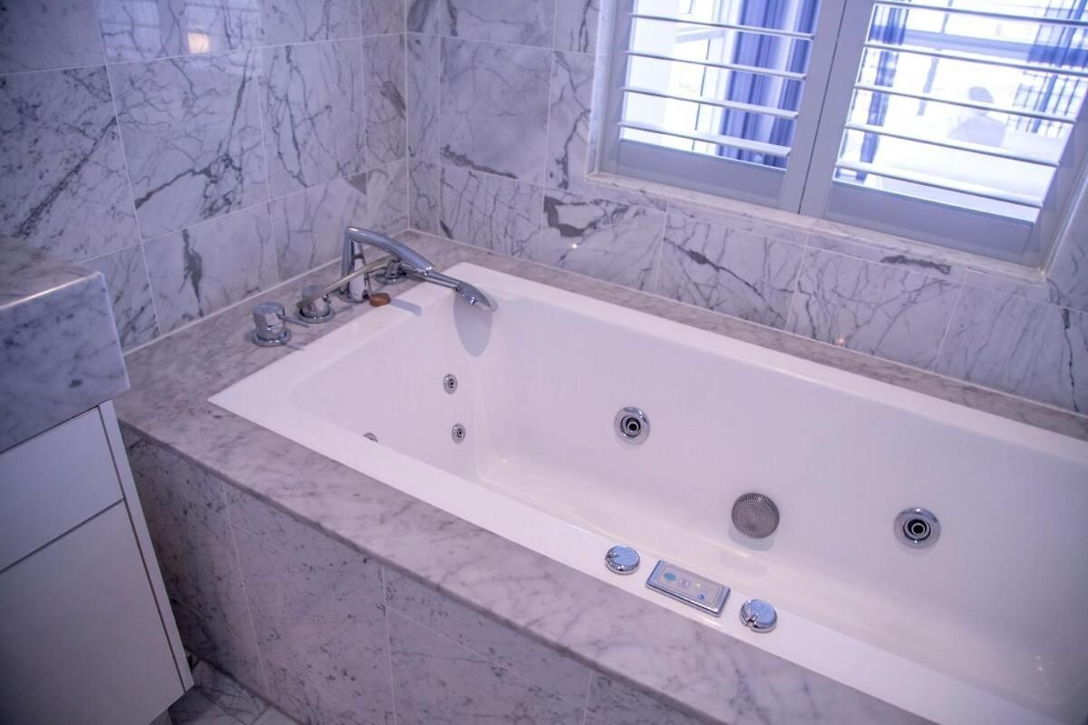 Apartment Luxury Penthouse In Cbd 4 Bed - 4 Bath