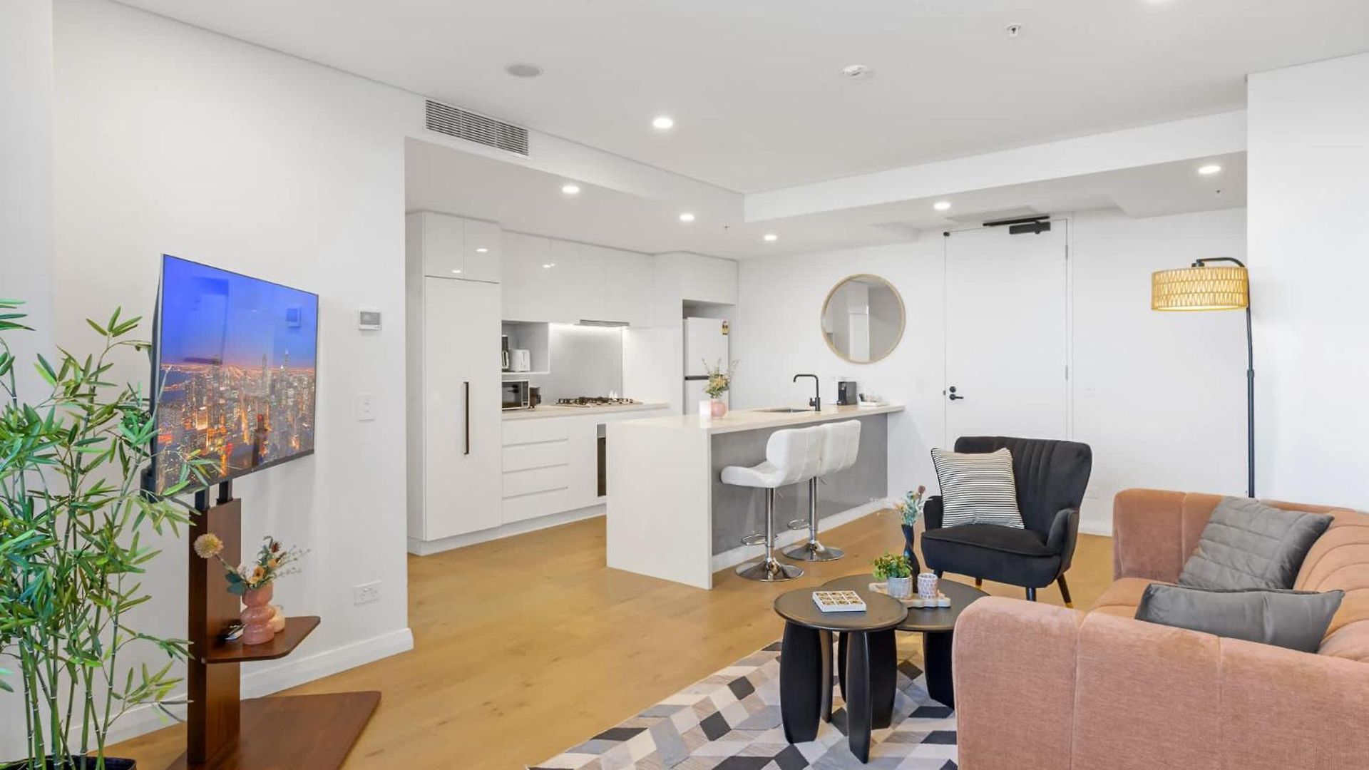 Modern 2br - Views & Pool & Free Parking Apartment Brisbane