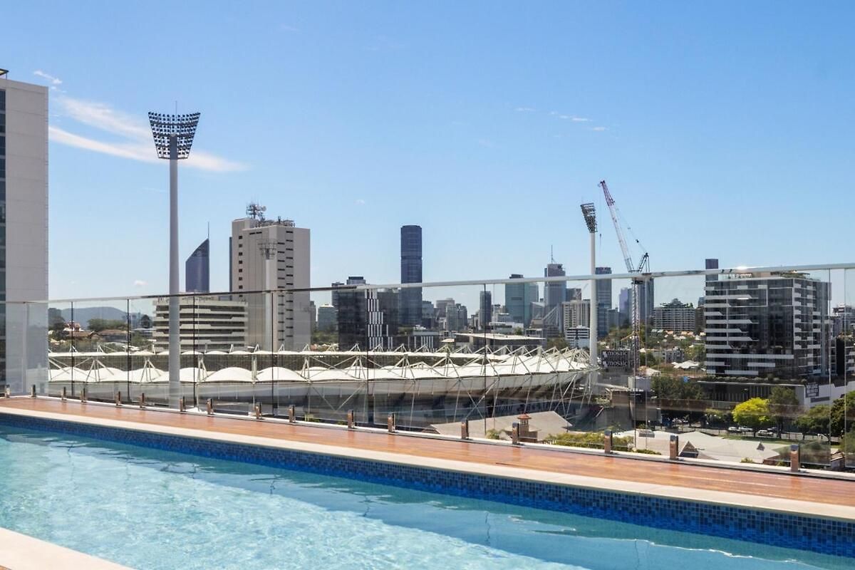 Lux1br Near Stadium, Parking & Balcony *