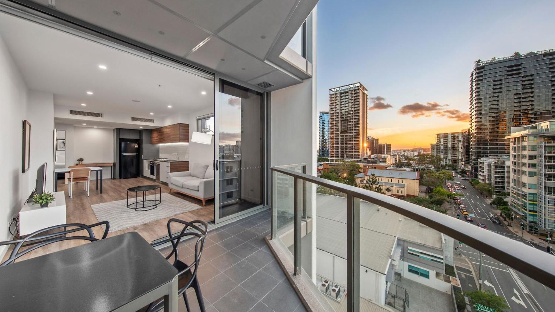 Cityside One Bedroom Getaway In South Apartment Brisbane