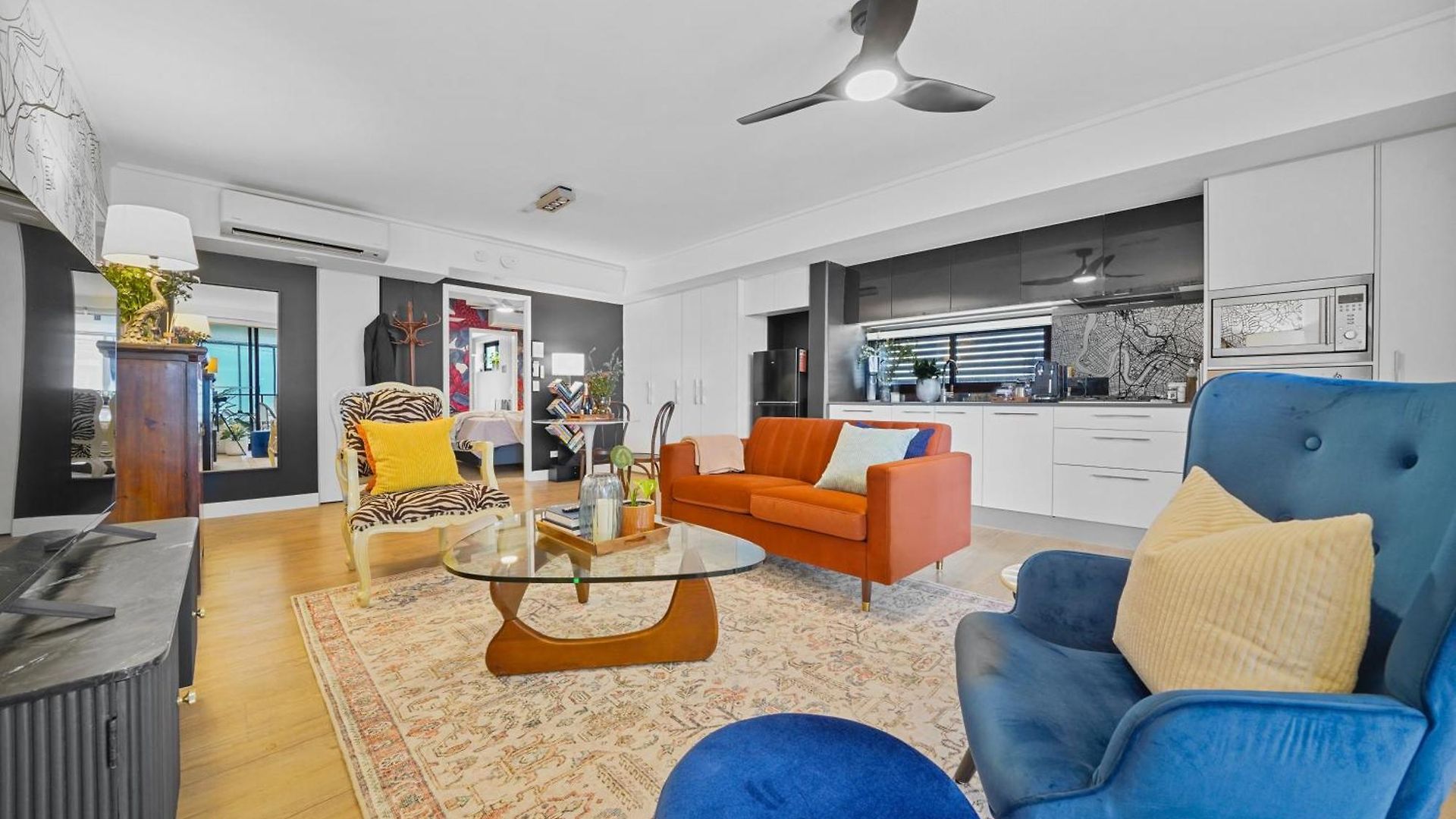 On Fish Lane Apartment