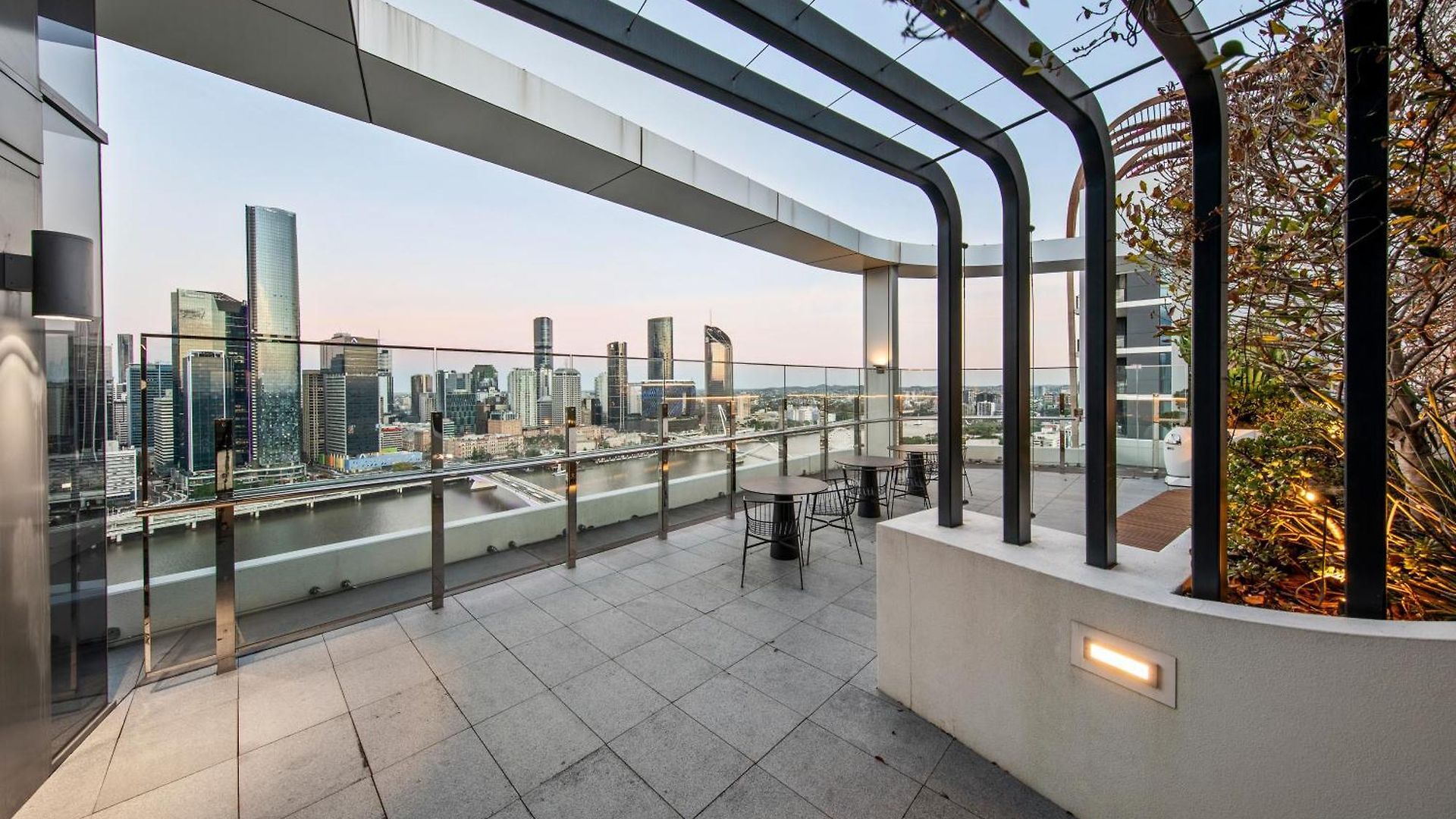 Cityside One Bedroom Getaway In South Apartment *