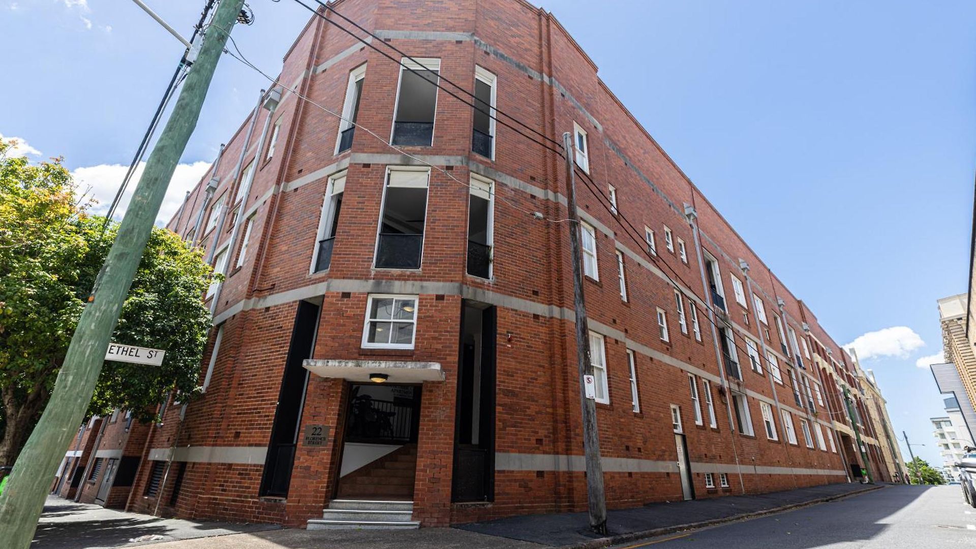 Spacious 3br Heritage With Pool, Parking *