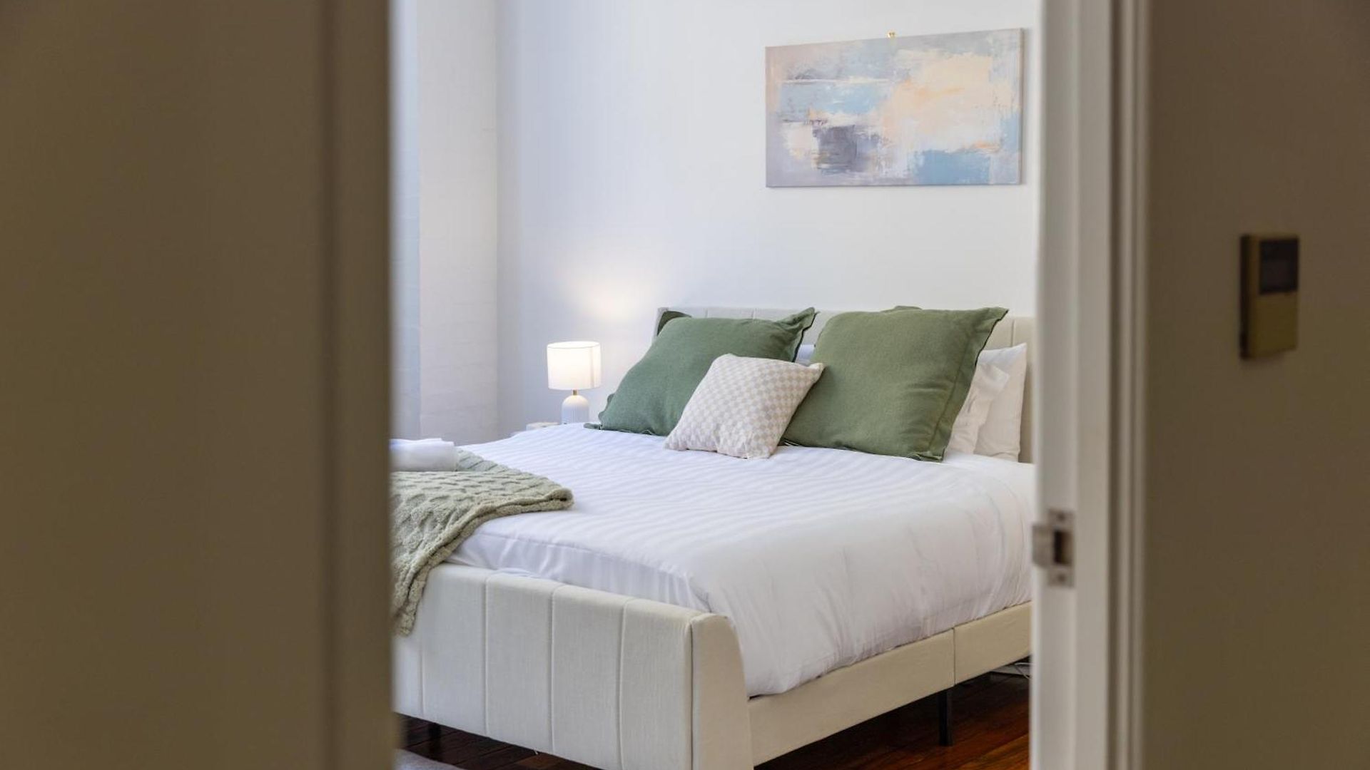 Spacious 3br Heritage With Pool, Parking Apartment Brisbane