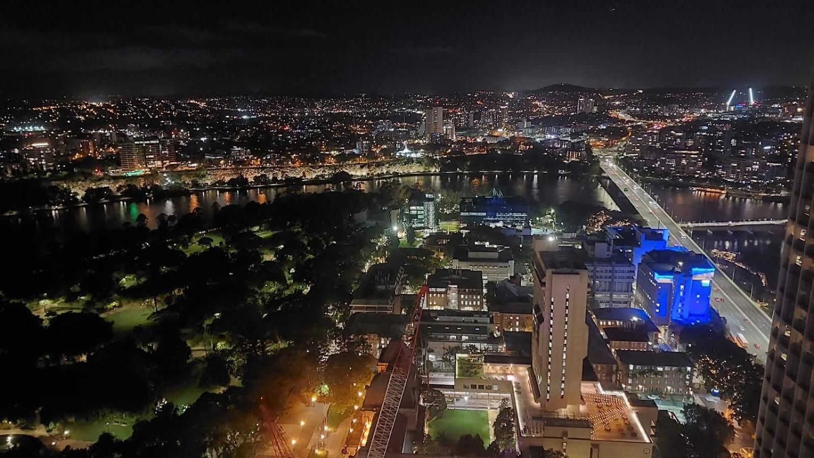 Apartment Luxury Riverfront Level 38 Queen's Wharf Tower
