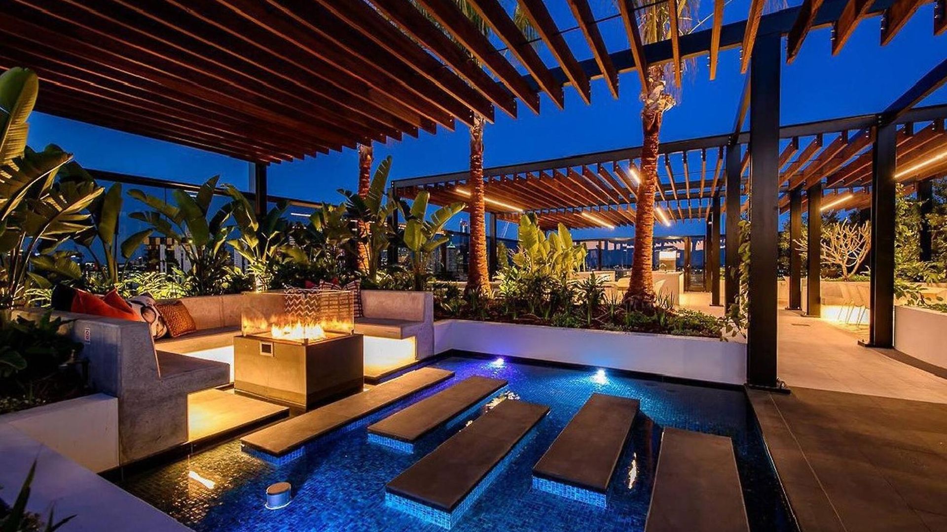Modern 2-bedroom, 2-bath In West Village, West End * Brisbane