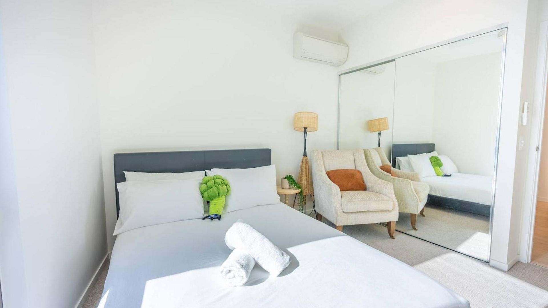 Modern 2-bedroom, 2-bath In West Village, West End