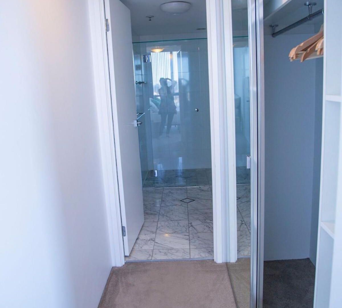 Luxury Penthouse In Cbd 4 Bed - 4 Bath Apartment