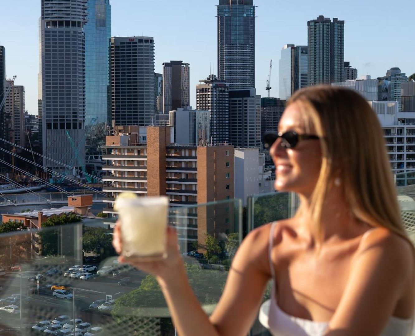 Hotel Point Brisbane