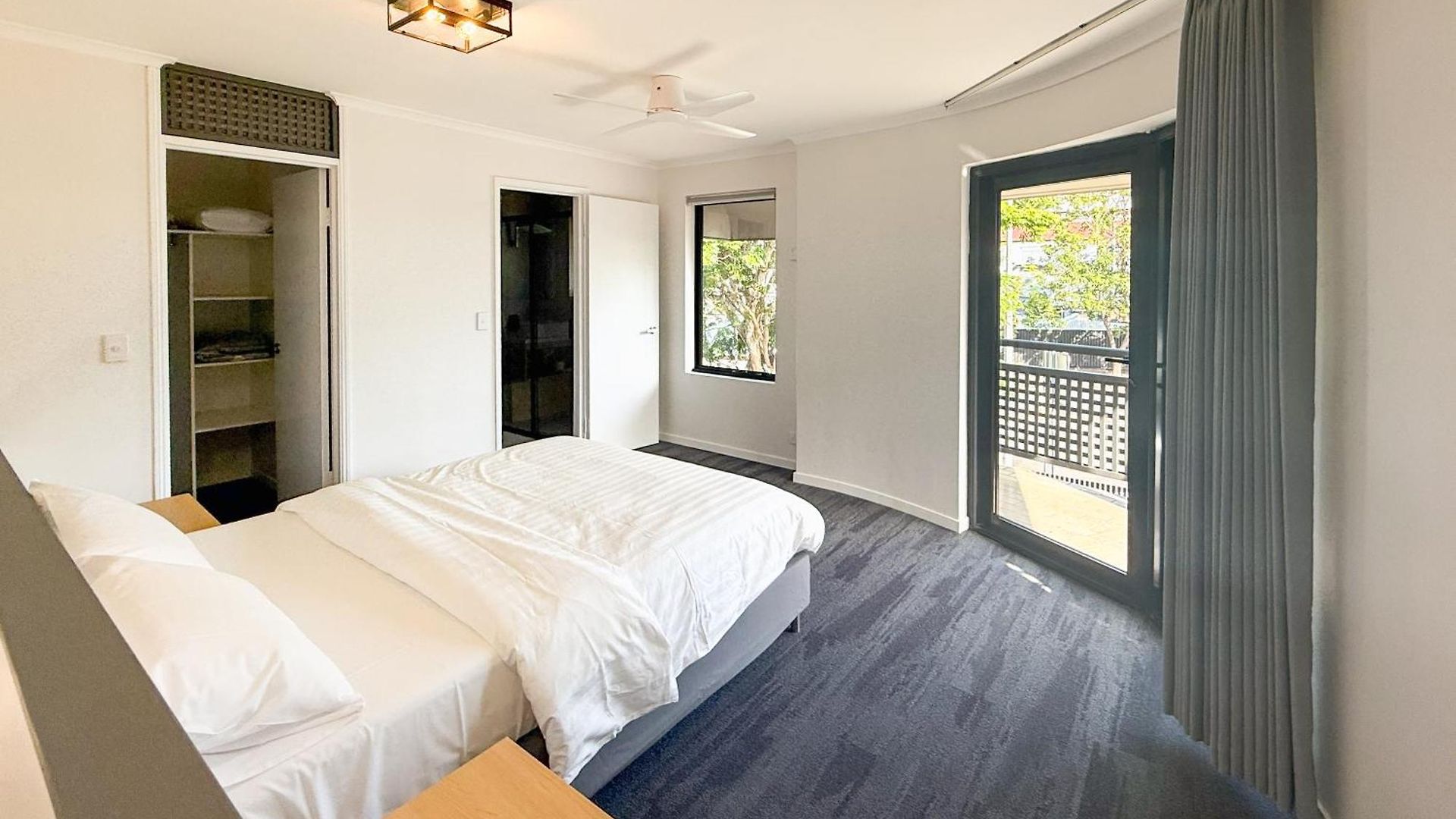 Spring Hill Hotel 3*