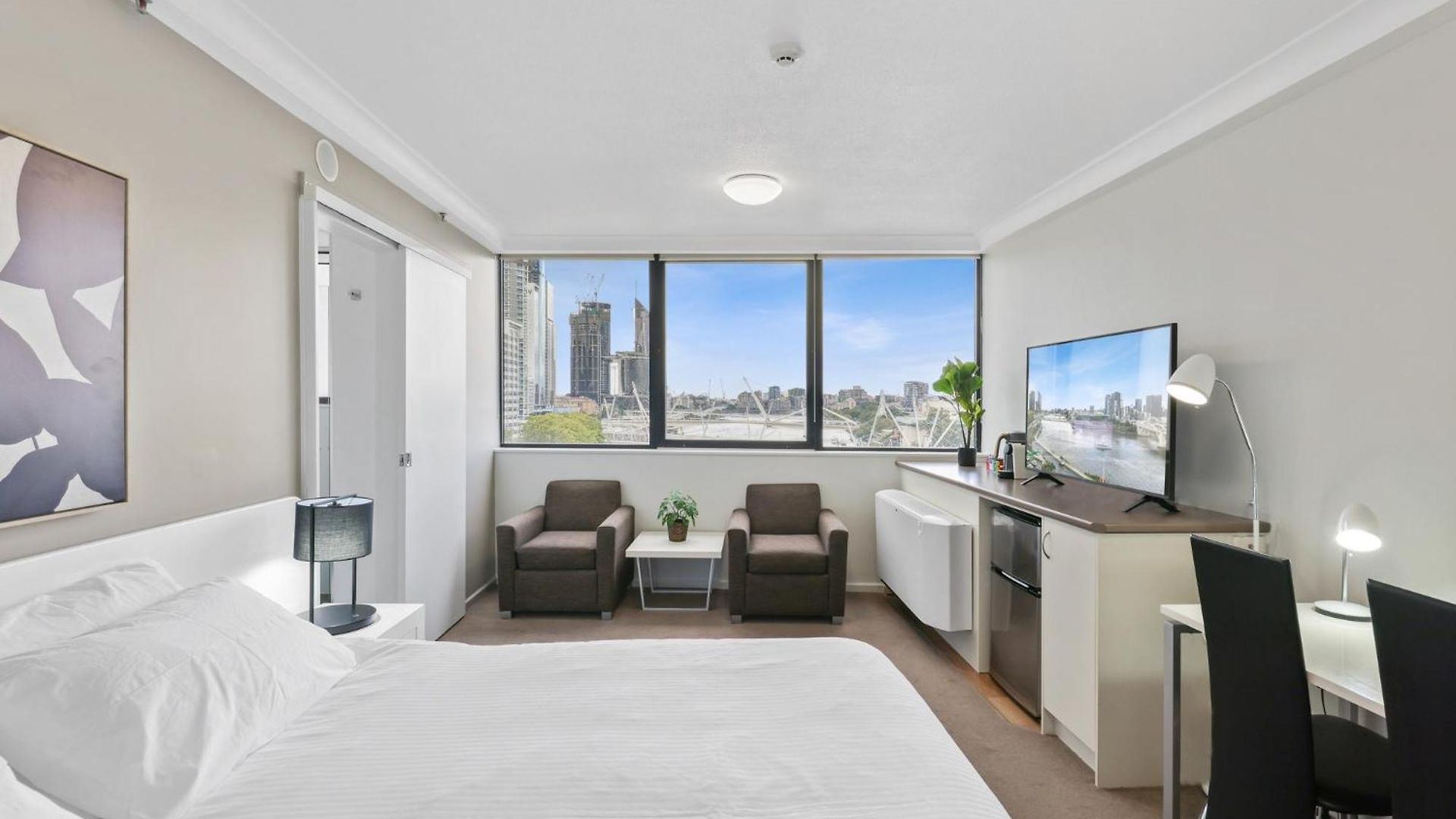 With Stunning River Views Brisbane
