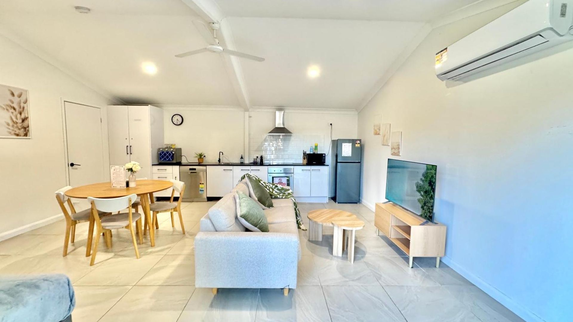 Holiday home Spacious Belmont Granny Flat Easy Access To Cbd & Bayside