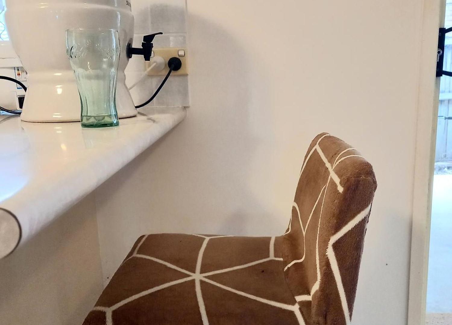 Air Conditioned Floral Youth Backpacker And House * Brisbane