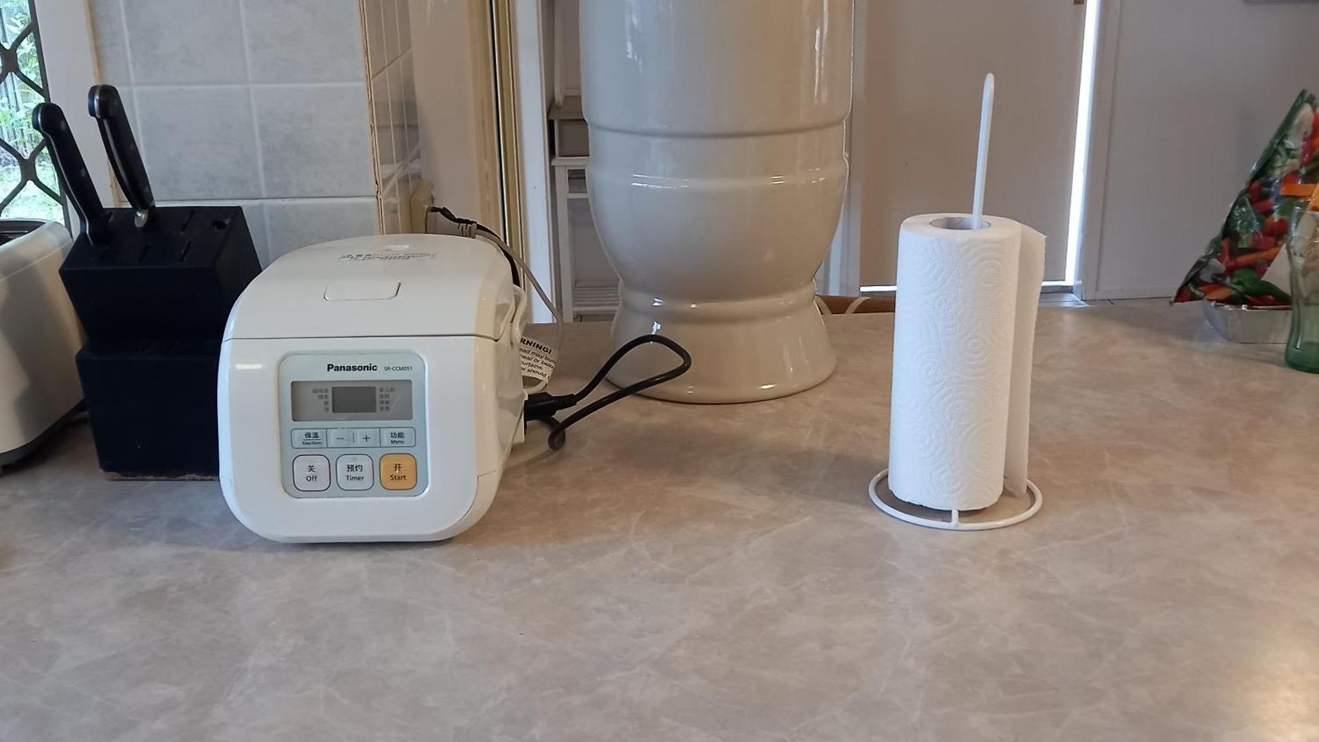 Air Conditioned Floral Youth Backpacker And House Guest house Brisbane