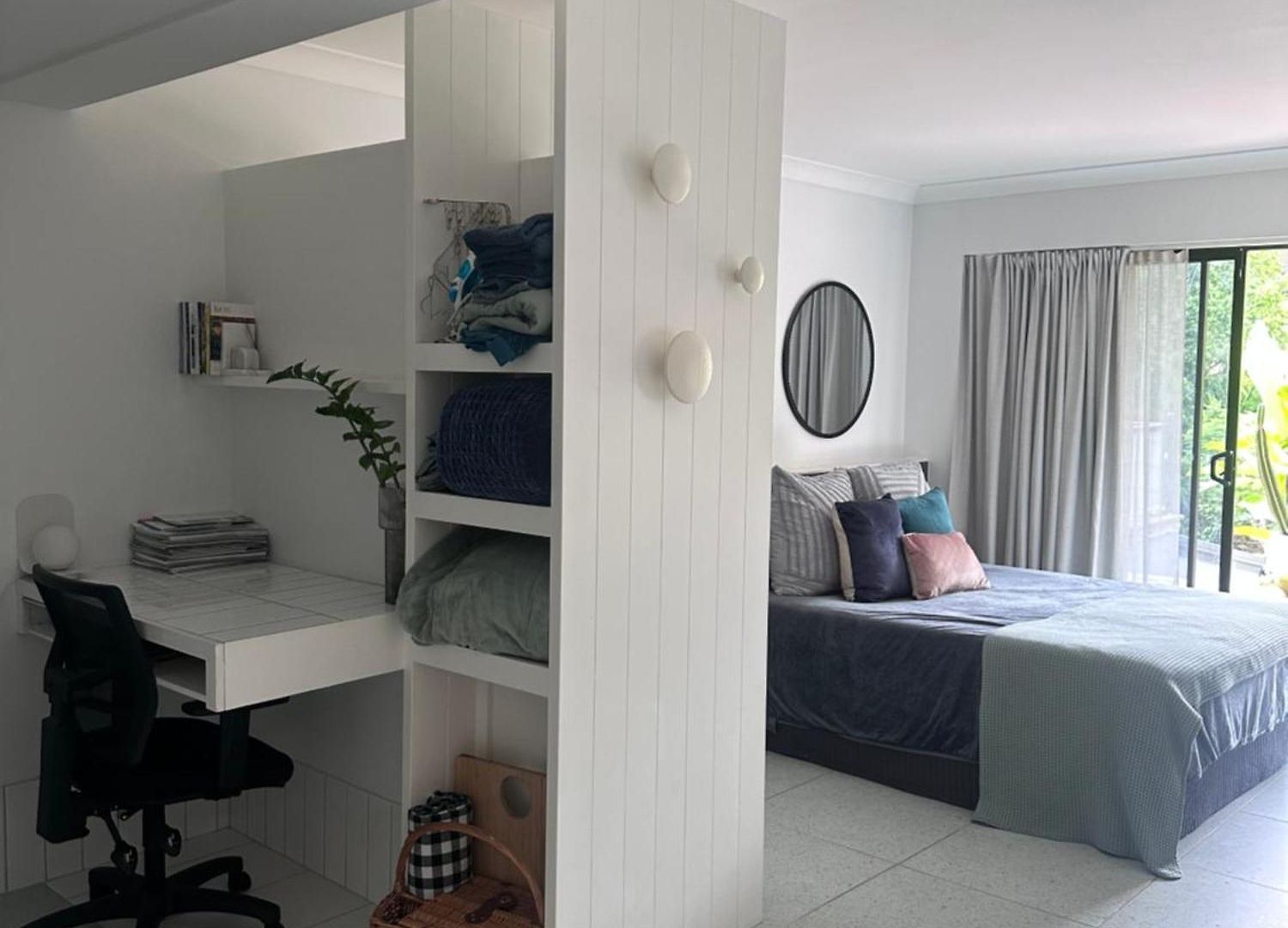 Apartment Mediterranean & Garden View Private Pet Friendly Brisbane