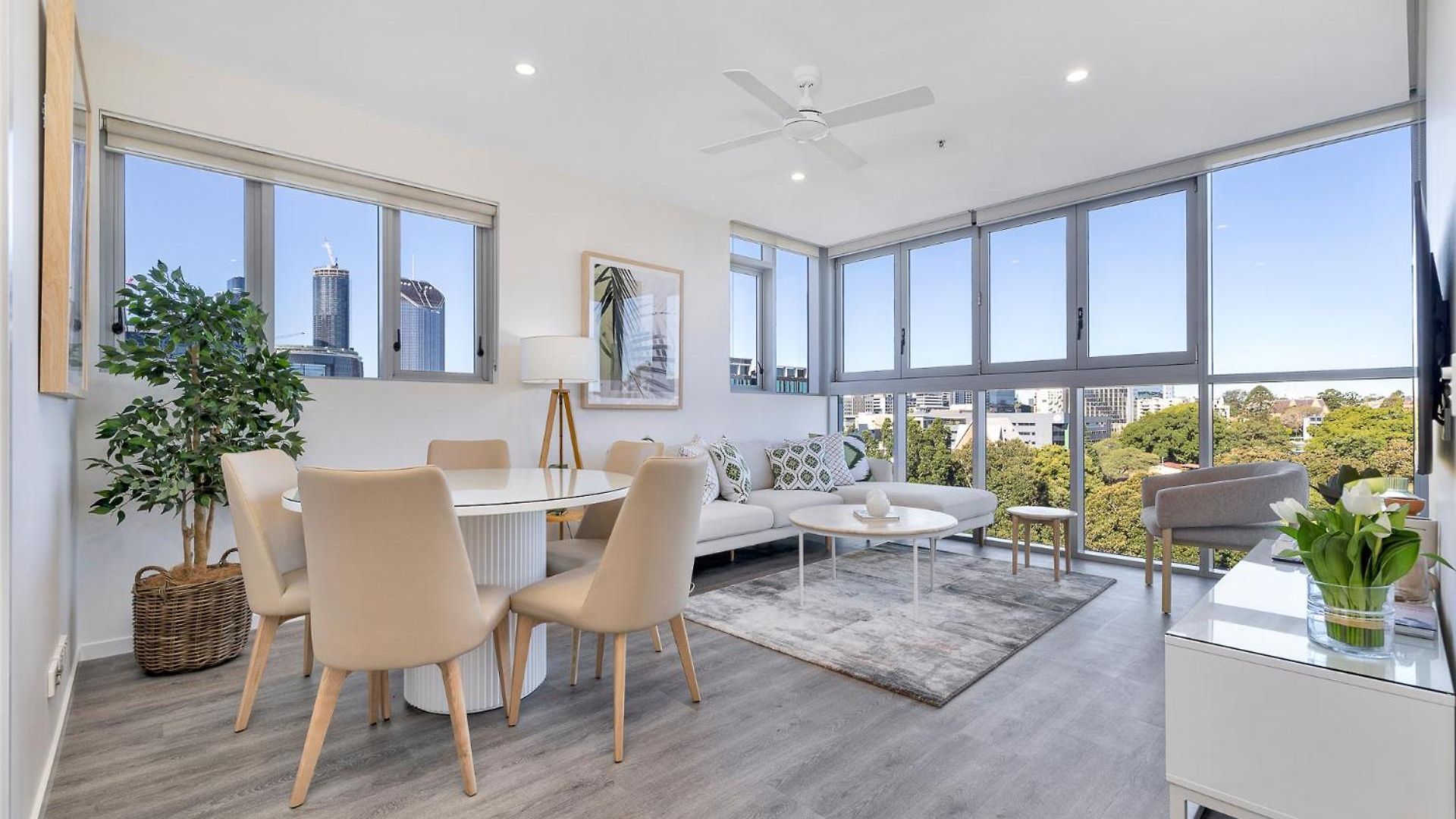 Stylish In Share Save Apartment Brisbane