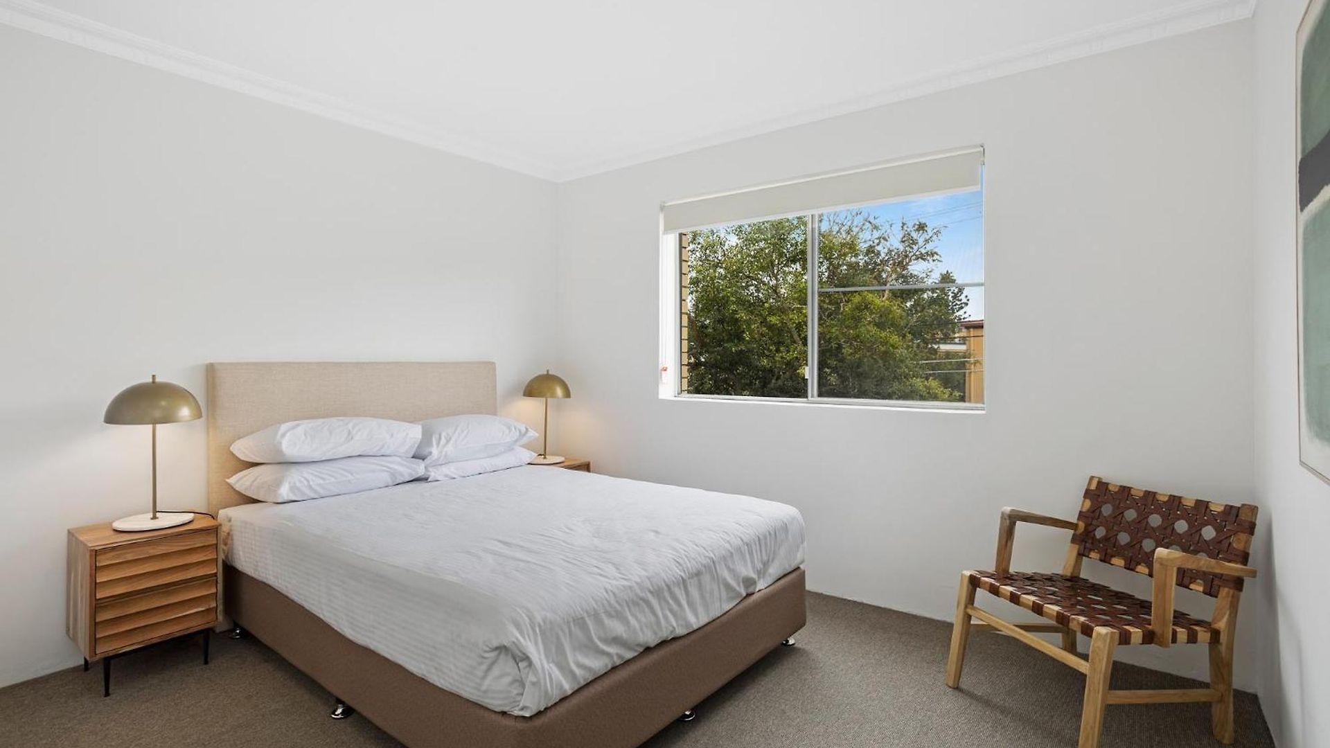Apartment Spacious 2-bed Near Centre