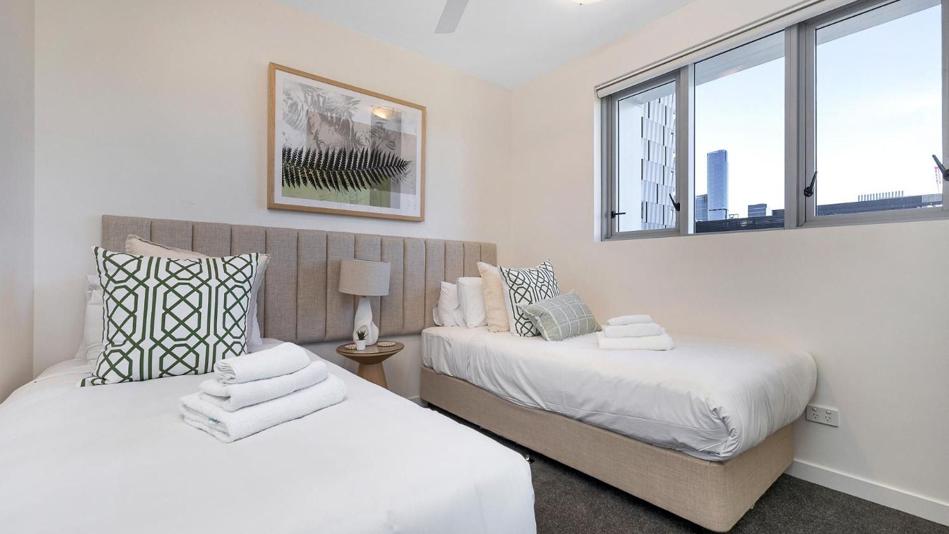 Apartment Stylish In Share Save Brisbane