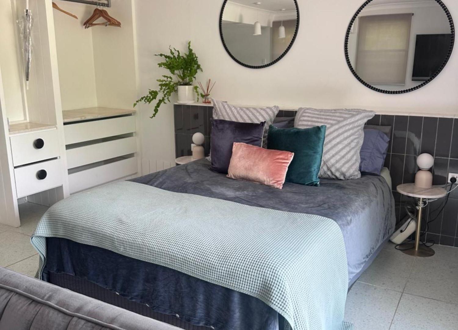 Mediterranean & Garden View Private Pet Friendly *